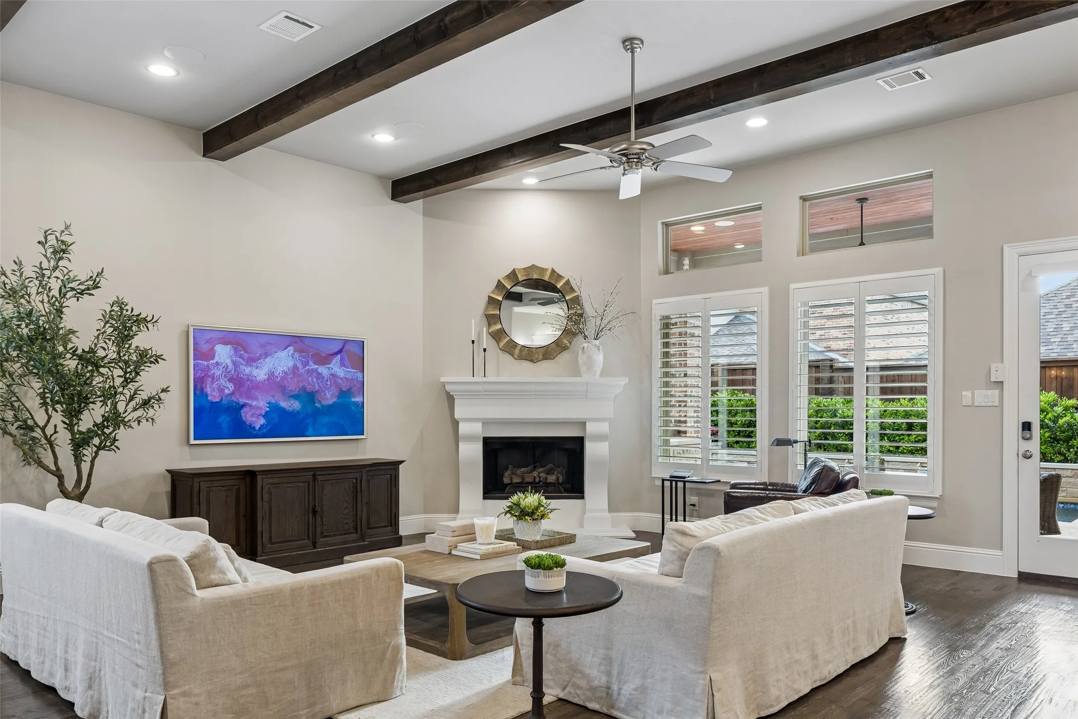 Single Family Residence For Sale in Collin County , 6611 Compton Court, Frisco, Texas 75034, 3 Bedroom, 4 Bathroom, 3 Garage spaces, 3,548 Sqft, built in 2015, mls#21291370, Real Estate Agent in Frisco, Homes For Sale in Collin county, Homes For Sale in Frisco, Realtor in Frisco Texas, Real Estate Brokerage Independent Realty Texas, Luminita Cordes Realtor
