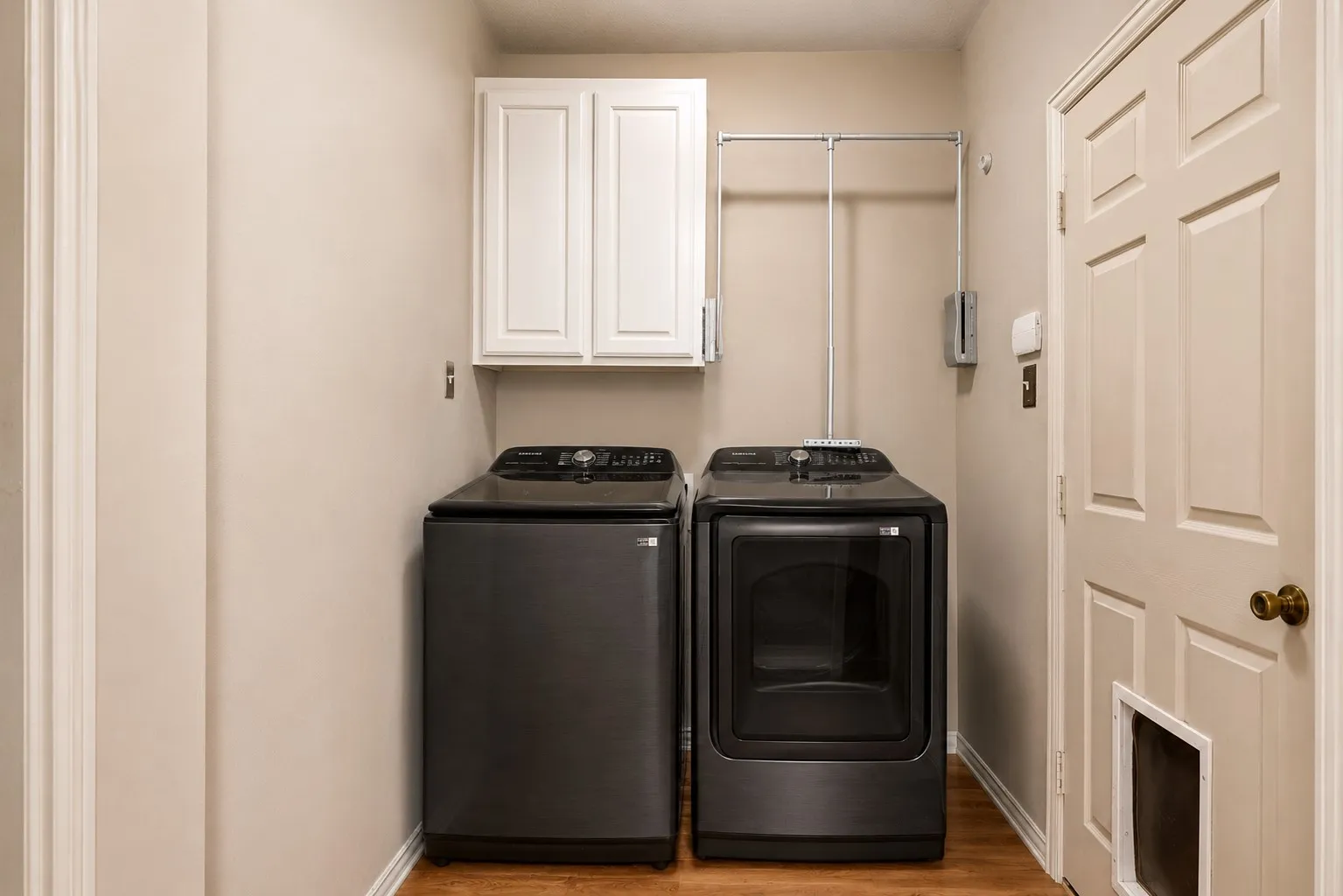 Single Family Residence For Sale in Tarrant County , 609 Trails End Court, Hurst, Texas 76054, 4 Bedroom, 4 Bathroom, 2 Garage spaces, 2,784 Sqft, built in 2002, Price $625,000, mls#21292652, Real Estate Agent in Hurst, Homes For Sale in Tarrant county, Homes For Sale in Hurst, Realtor in Hurst Texas, Real Estate Brokerage Independent Realty Texas, Luminita Cordes Realtor