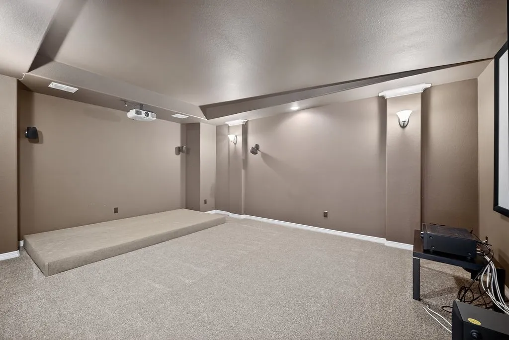 Single Family Residence For Sale in Denton County , 1651 Saddle Tree Road, Frisco, Texas 75036, 5 Bedrooms, 4 Bathrooms, 3 Garage spaces, 4,069 Sqft, built in 2013, Price $899,000, mls#21291823, Real Estate Agent in Frisco, Homes For Sale in Denton county, Homes For Sale in Frisco, Realtor in Frisco Texas, Real Estate Brokerage Independent Realty Texas, Luminita Cordes Realtor