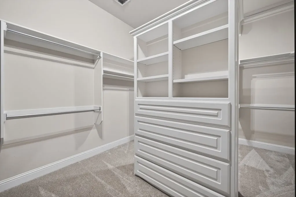 Single Family Residence For Sale in Denton County , 1651 Saddle Tree Road, Frisco, Texas 75036, 5 Bedrooms, 4 Bathrooms, 3 Garage spaces, 4,069 Sqft, built in 2013, Price $899,000, mls#21291823, Real Estate Agent in Frisco, Homes For Sale in Denton county, Homes For Sale in Frisco, Realtor in Frisco Texas, Real Estate Brokerage Independent Realty Texas, Luminita Cordes Realtor