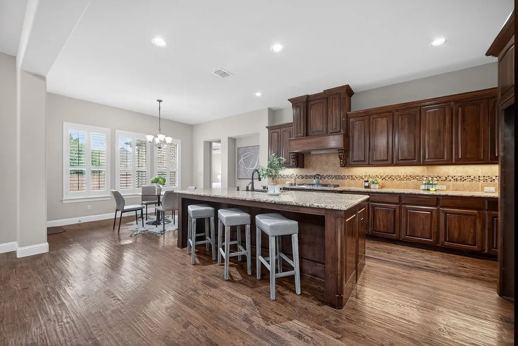 Single Family Residence For Sale in Denton County , 1651 Saddle Tree Road, Frisco, Texas 75036, 5 Bedrooms, 4 Bathrooms, 3 Garage spaces, 4,069 Sqft, built in 2013, Price $899,000, mls#21291823, Real Estate Agent in Frisco, Homes For Sale in Denton county, Homes For Sale in Frisco, Realtor in Frisco Texas, Real Estate Brokerage Independent Realty Texas, Luminita Cordes Realtor