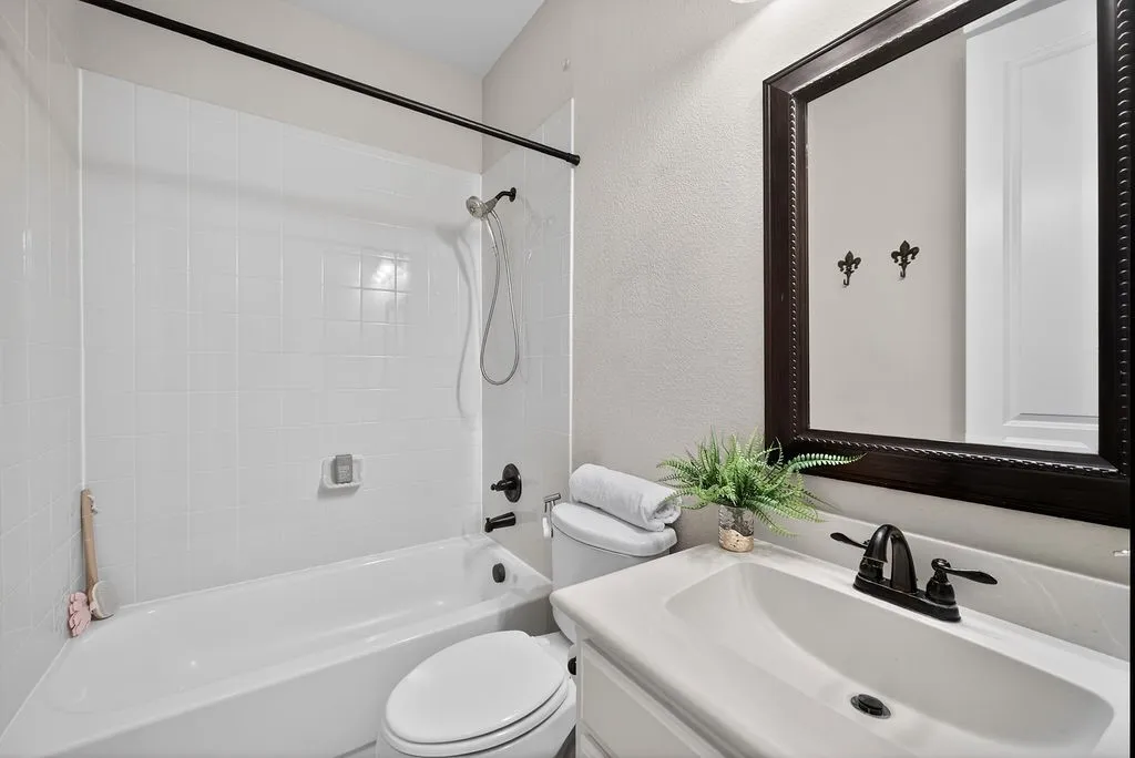Single Family Residence For Sale in Denton County , 1651 Saddle Tree Road, Frisco, Texas 75036, 5 Bedrooms, 4 Bathrooms, 3 Garage spaces, 4,069 Sqft, built in 2013, Price $899,000, mls#21291823, Real Estate Agent in Frisco, Homes For Sale in Denton county, Homes For Sale in Frisco, Realtor in Frisco Texas, Real Estate Brokerage Independent Realty Texas, Luminita Cordes Realtor
