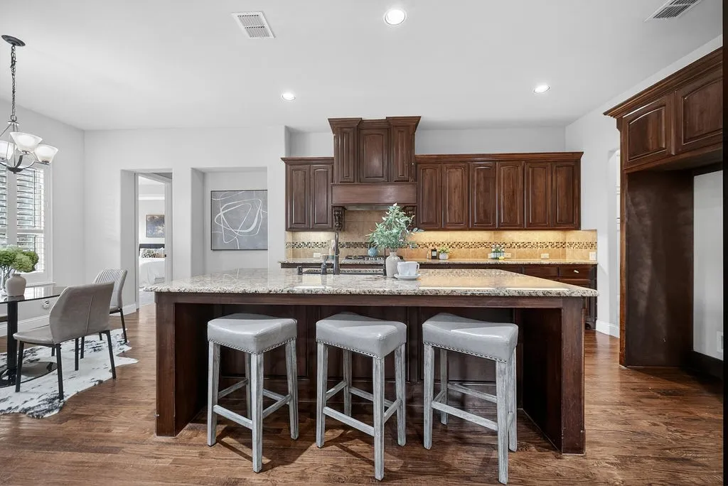 Single Family Residence For Sale in Denton County , 1651 Saddle Tree Road, Frisco, Texas 75036, 5 Bedrooms, 4 Bathrooms, 3 Garage spaces, 4,069 Sqft, built in 2013, Price $899,000, mls#21291823, Real Estate Agent in Frisco, Homes For Sale in Denton county, Homes For Sale in Frisco, Realtor in Frisco Texas, Real Estate Brokerage Independent Realty Texas, Luminita Cordes Realtor