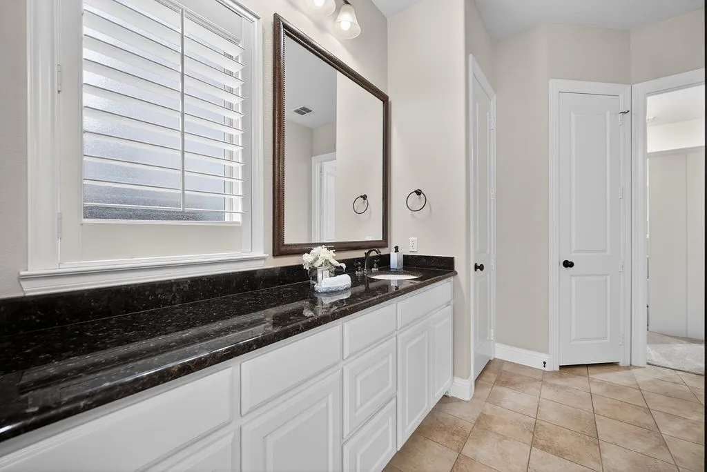 Single Family Residence For Sale in Denton County , 1651 Saddle Tree Road, Frisco, Texas 75036, 5 Bedrooms, 4 Bathrooms, 3 Garage spaces, 4,069 Sqft, built in 2013, Price $899,000, mls#21291823, Real Estate Agent in Frisco, Homes For Sale in Denton county, Homes For Sale in Frisco, Realtor in Frisco Texas, Real Estate Brokerage Independent Realty Texas, Luminita Cordes Realtor