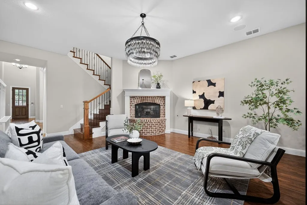 Single Family Residence For Sale in Denton County , 1651 Saddle Tree Road, Frisco, Texas 75036, 5 Bedrooms, 4 Bathrooms, 3 Garage spaces, 4,069 Sqft, built in 2013, Price $899,000, mls#21291823, Real Estate Agent in Frisco, Homes For Sale in Denton county, Homes For Sale in Frisco, Realtor in Frisco Texas, Real Estate Brokerage Independent Realty Texas, Luminita Cordes Realtor