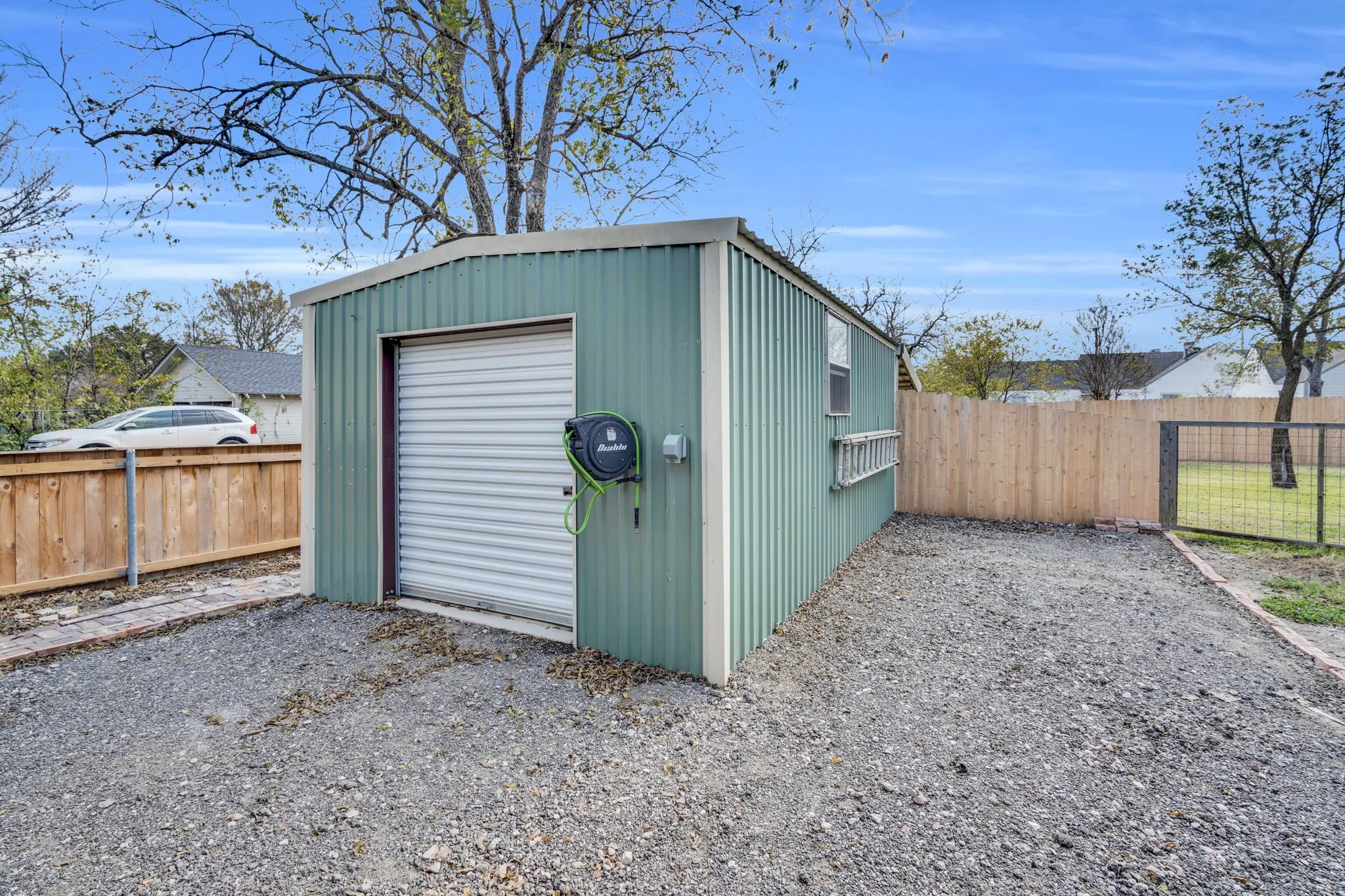 Single Family Residence For Sale in Ellis County , 312 W 8th Street, Ferris, Texas 75125, 3 Bedroom, 3 Bathroom, Garage spaces, 2,230 Sqft, built in 1889, mls#21292658, Real Estate Agent in Ferris, Homes For Sale in Ellis county, Homes For Sale in Ferris, Realtor in Ferris Texas, Real Estate Brokerage Independent Realty Texas, Luminita Cordes Realtor