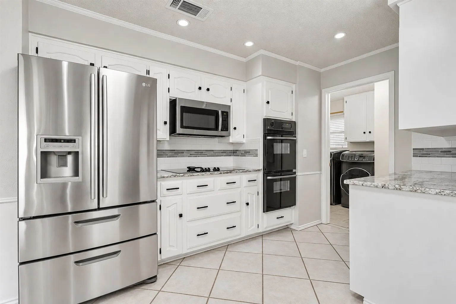 Single Family Residence For Sale in Tarrant County , 4314 Steeplechase Trail, Arlington, Texas 76016, 4 Bedroom, 3 Bathroom, 2 Garage spaces, 2,364 Sqft, built in 1977, mls#21292642, Real Estate Agent in Arlington, Homes For Sale in Tarrant county, Homes For Sale in Arlington, Realtor in Arlington Texas, Real Estate Brokerage Independent Realty Texas, Luminita Cordes Realtor
