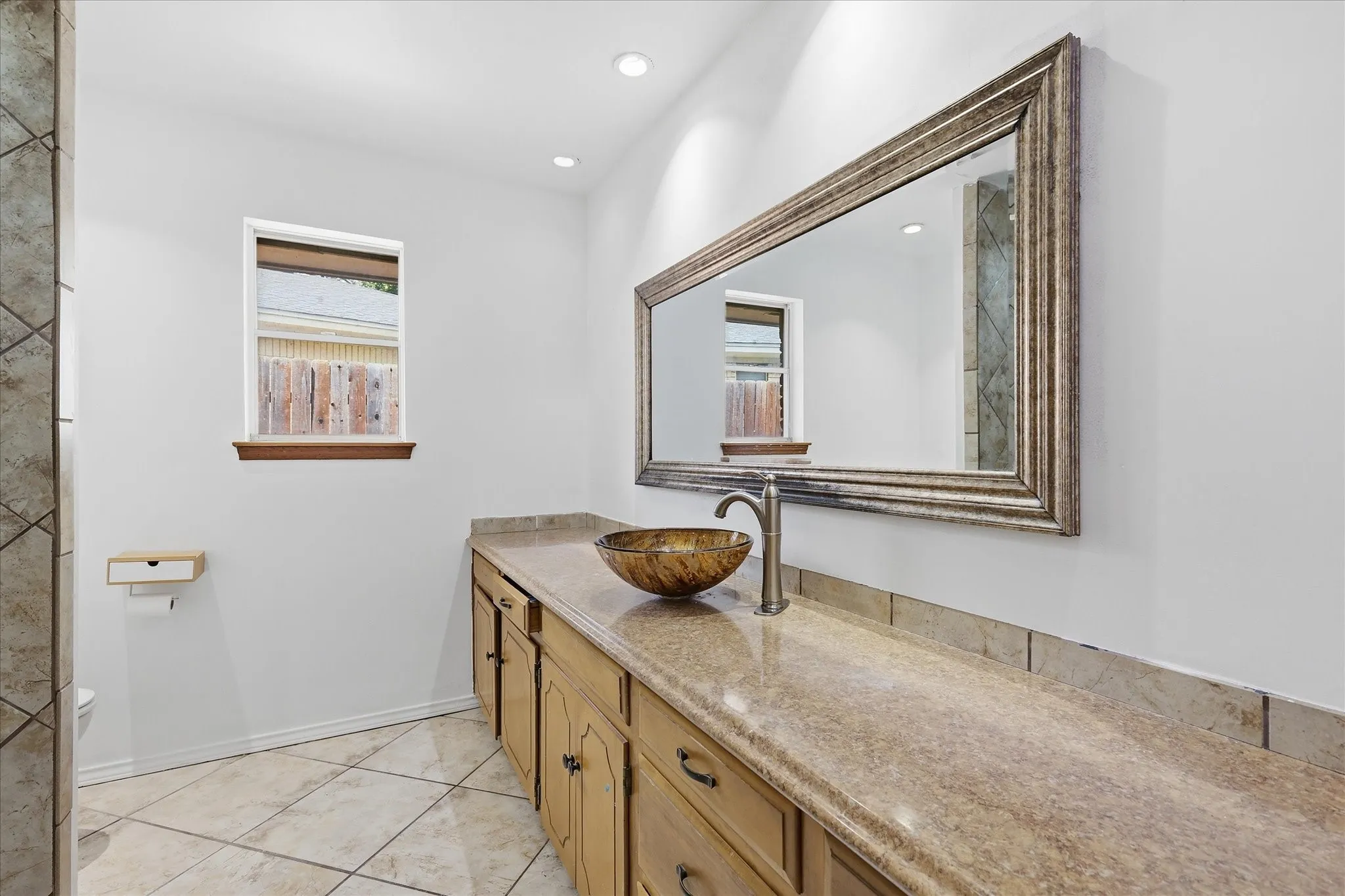 Single Family Residence For Sale in Tarrant County , 4314 Steeplechase Trail, Arlington, Texas 76016, 4 Bedroom, 3 Bathroom, 2 Garage spaces, 2,364 Sqft, built in 1977, mls#21292642, Real Estate Agent in Arlington, Homes For Sale in Tarrant county, Homes For Sale in Arlington, Realtor in Arlington Texas, Real Estate Brokerage Independent Realty Texas, Luminita Cordes Realtor