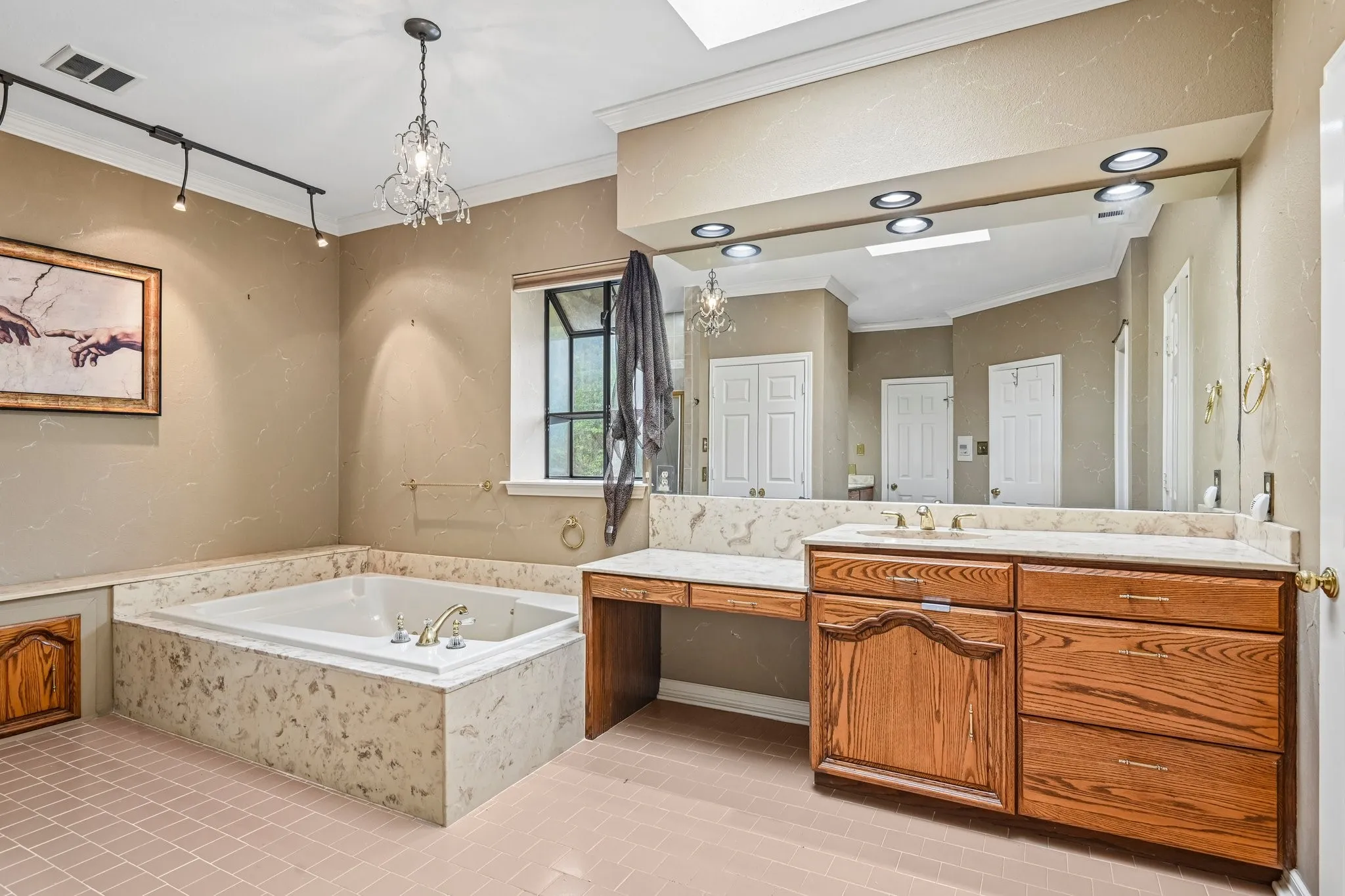 Single Family Residence For Sale in Rockwall County , 128 Sceptre Drive, Rockwall, Texas 75032, 4 Bedroom, 4 Bathroom, 2 Garage spaces, 3,520 Sqft, built in 1985, mls#21286229, Real Estate Agent in Rockwall, Homes For Sale in Rockwall county, Homes For Sale in Rockwall, Realtor in Rockwall Texas, Real Estate Brokerage Independent Realty Texas, Luminita Cordes Realtor