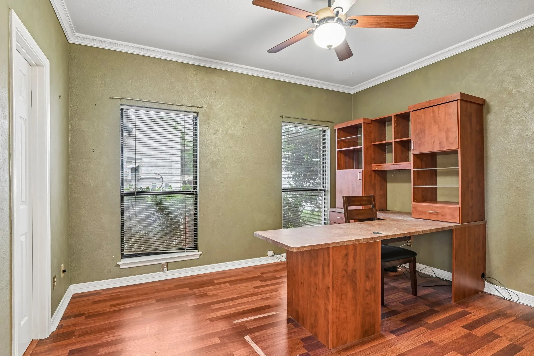 Single Family Residence For Sale in Rockwall County , 128 Sceptre Drive, Rockwall, Texas 75032, 4 Bedroom, 4 Bathroom, 2 Garage spaces, 3,520 Sqft, built in 1985, mls#21286229, Real Estate Agent in Rockwall, Homes For Sale in Rockwall county, Homes For Sale in Rockwall, Realtor in Rockwall Texas, Real Estate Brokerage Independent Realty Texas, Luminita Cordes Realtor