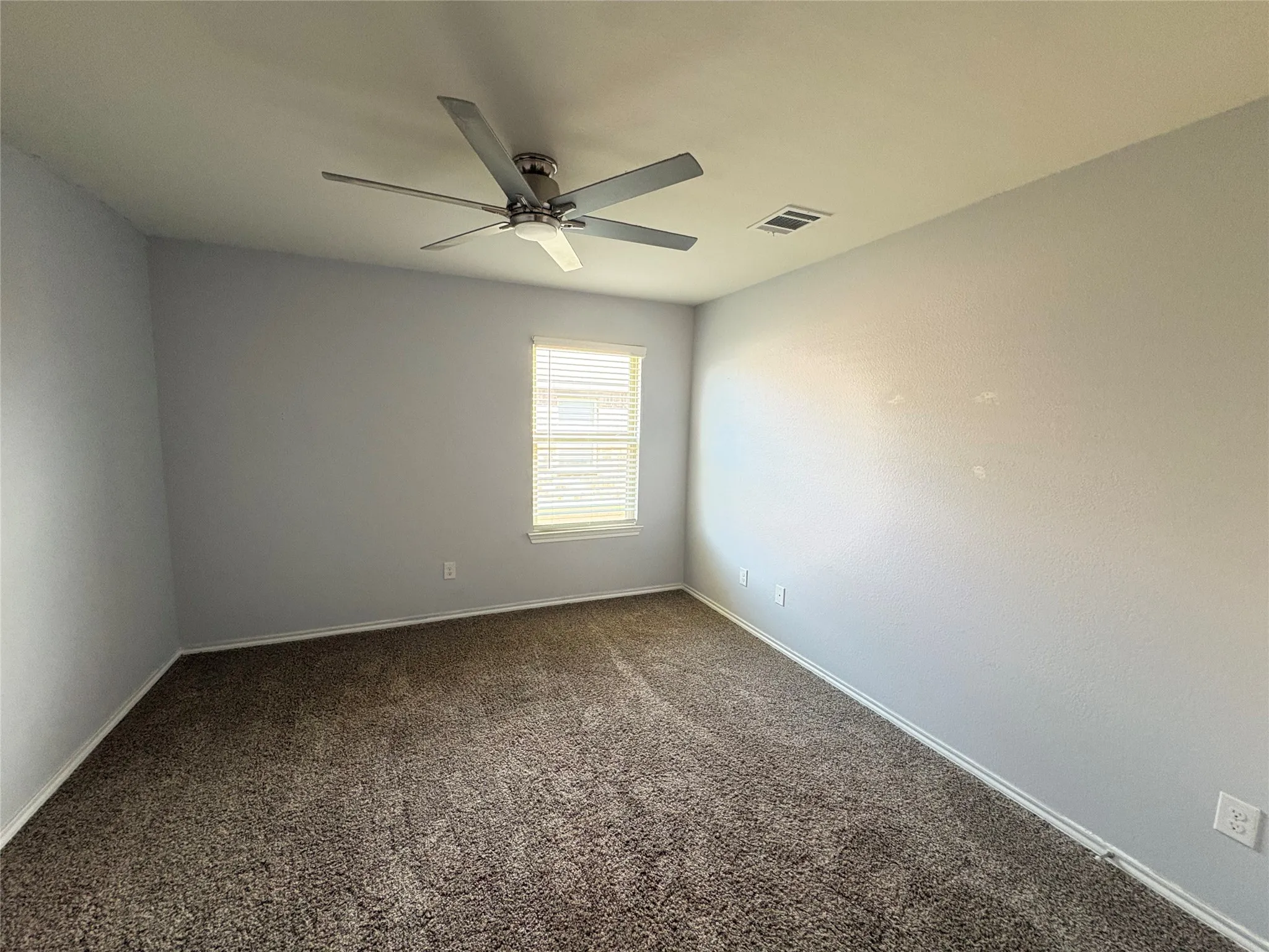 Single Family Residence For Rent in Collin County , 215 Woodland Street, Anna, Texas 75409, 4 Bedroom, 2 Bathroom, 2 Garage spaces, 2,089 Sqft, built in 2019, mls#21292676, Real Estate Agent in Anna, Homes For Rent in Collin county, Homes For Rent in Anna, Realtor in Anna Texas, Real Estate Brokerage Independent Realty Texas, Luminita Cordes Realtor