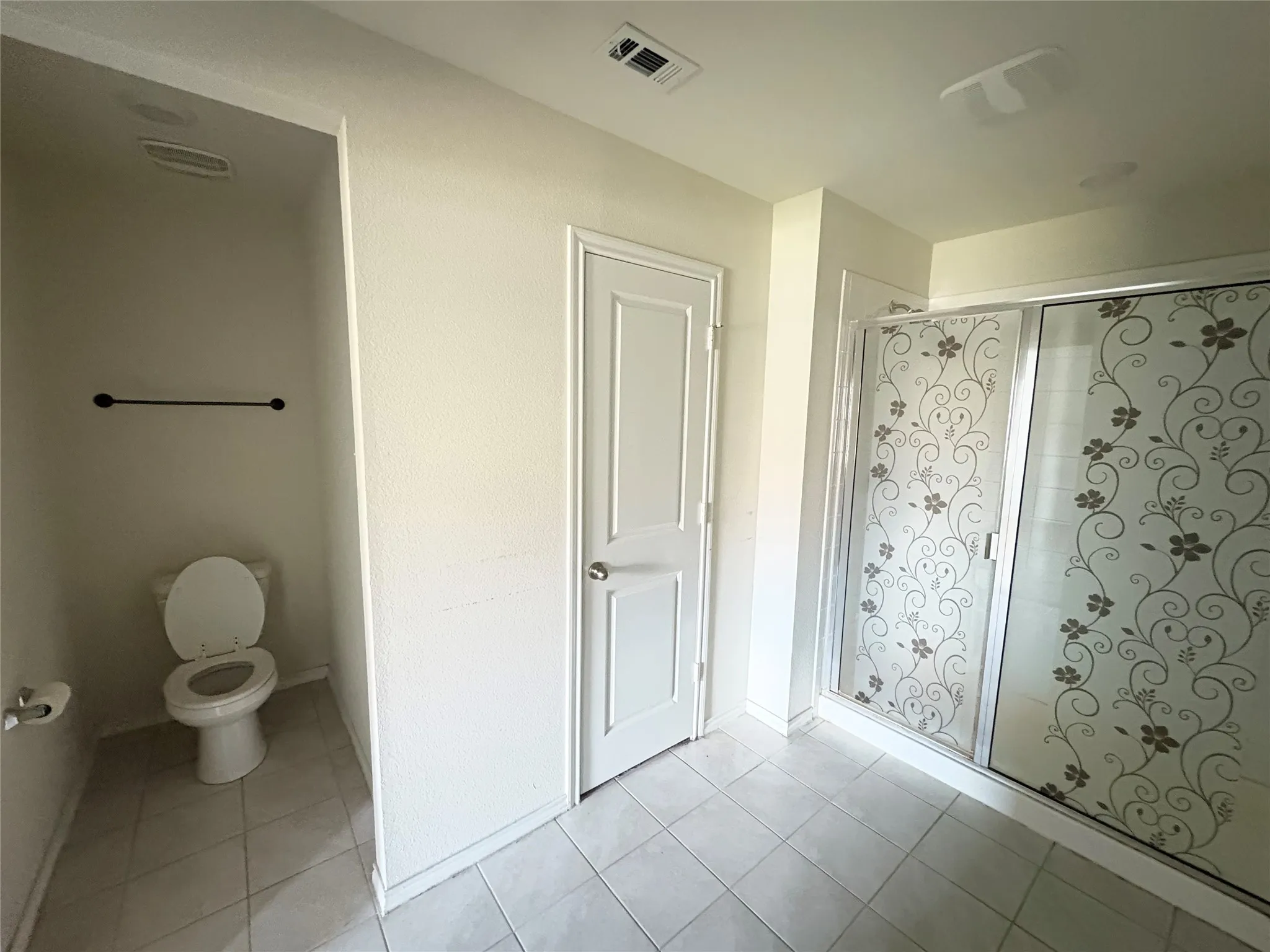 Single Family Residence For Rent in Collin County , 215 Woodland Street, Anna, Texas 75409, 4 Bedroom, 2 Bathroom, 2 Garage spaces, 2,089 Sqft, built in 2019, mls#21292676, Real Estate Agent in Anna, Homes For Rent in Collin county, Homes For Rent in Anna, Realtor in Anna Texas, Real Estate Brokerage Independent Realty Texas, Luminita Cordes Realtor