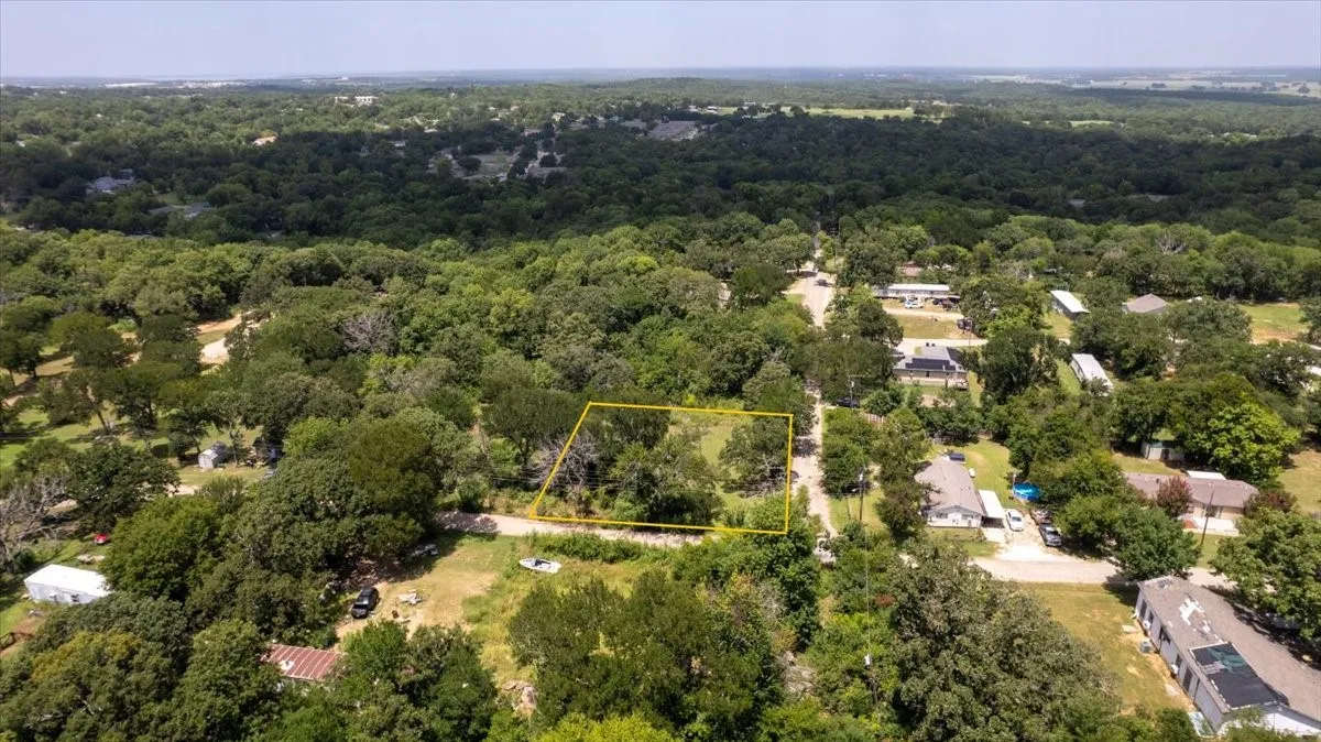 Unimproved Land For Sale in Grayson County , TBD E Morgan Street, Denison, Texas 75021, 0, 0, Garage spaces, 0 Sqft, built in 0, Price $22,000, mls#21292683, Real Estate Agent in Denison, Homes For Sale in Grayson county, Homes For Sale in Denison, Realtor in Denison Texas, Real Estate Brokerage Independent Realty Texas, Luminita Cordes Realtor