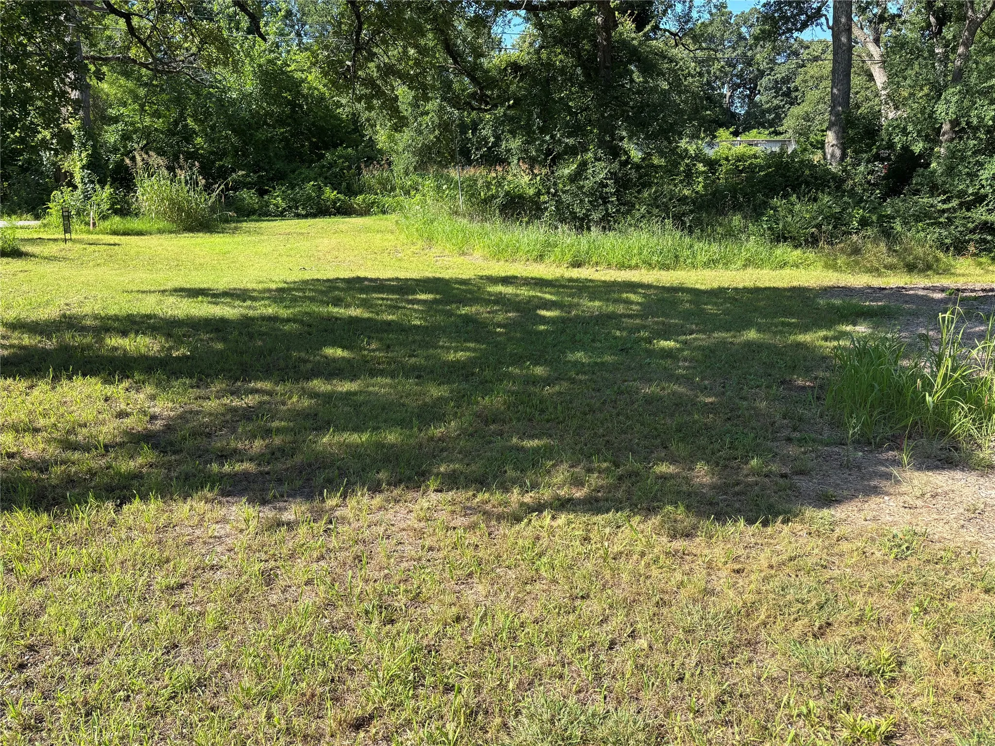 Unimproved Land For Sale in Grayson County , TBD E Morgan Street, Denison, Texas 75021, 0, 0, Garage spaces, 0 Sqft, built in 0, Price $22,000, mls#21292683, Real Estate Agent in Denison, Homes For Sale in Grayson county, Homes For Sale in Denison, Realtor in Denison Texas, Real Estate Brokerage Independent Realty Texas, Luminita Cordes Realtor