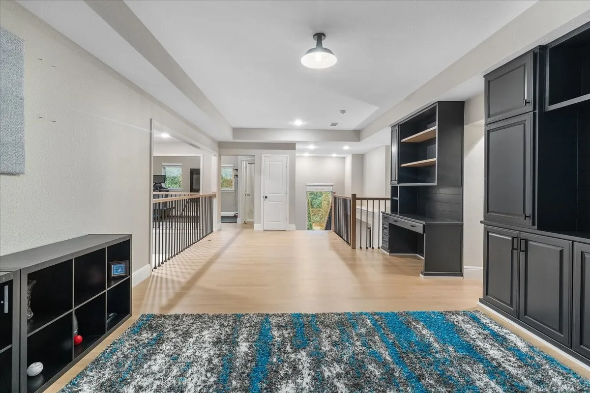 Single Family Residence For Sale in Collin County , 5621 Fringetree Drive, Mc Kinney, Texas 75071, 5 Bedroom, 4 Bathroom, 2 Garage spaces, 3,335 Sqft, built in 2015, mls#21291322, Real Estate Agent in Mc Kinney, Homes For Sale in Collin county, Homes For Sale in Mc Kinney, Realtor in Mc Kinney Texas, Real Estate Brokerage Independent Realty Texas, Luminita Cordes Realtor