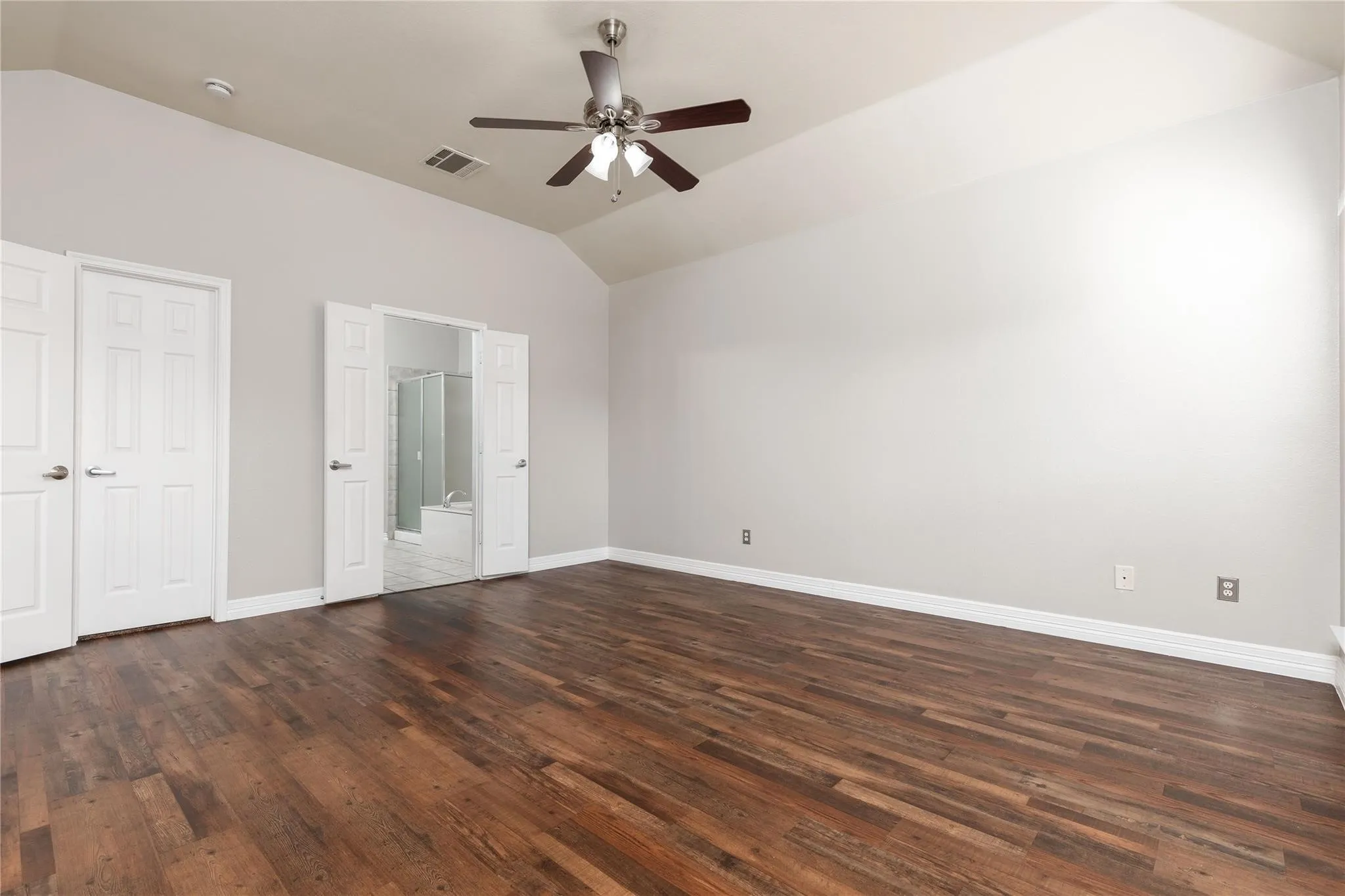 Single Family Residence For Rent in Collin County , 15507 Appaloosa Drive, Frisco, Texas 75035, 4 Bedroom, 3 Bathroom, 2 Garage spaces, 2,830 Sqft, built in 2005, mls#21286414, Real Estate Agent in Frisco, Homes For Rent in Collin county, Homes For Rent in Frisco, Realtor in Frisco Texas, Real Estate Brokerage Independent Realty Texas, Luminita Cordes Realtor