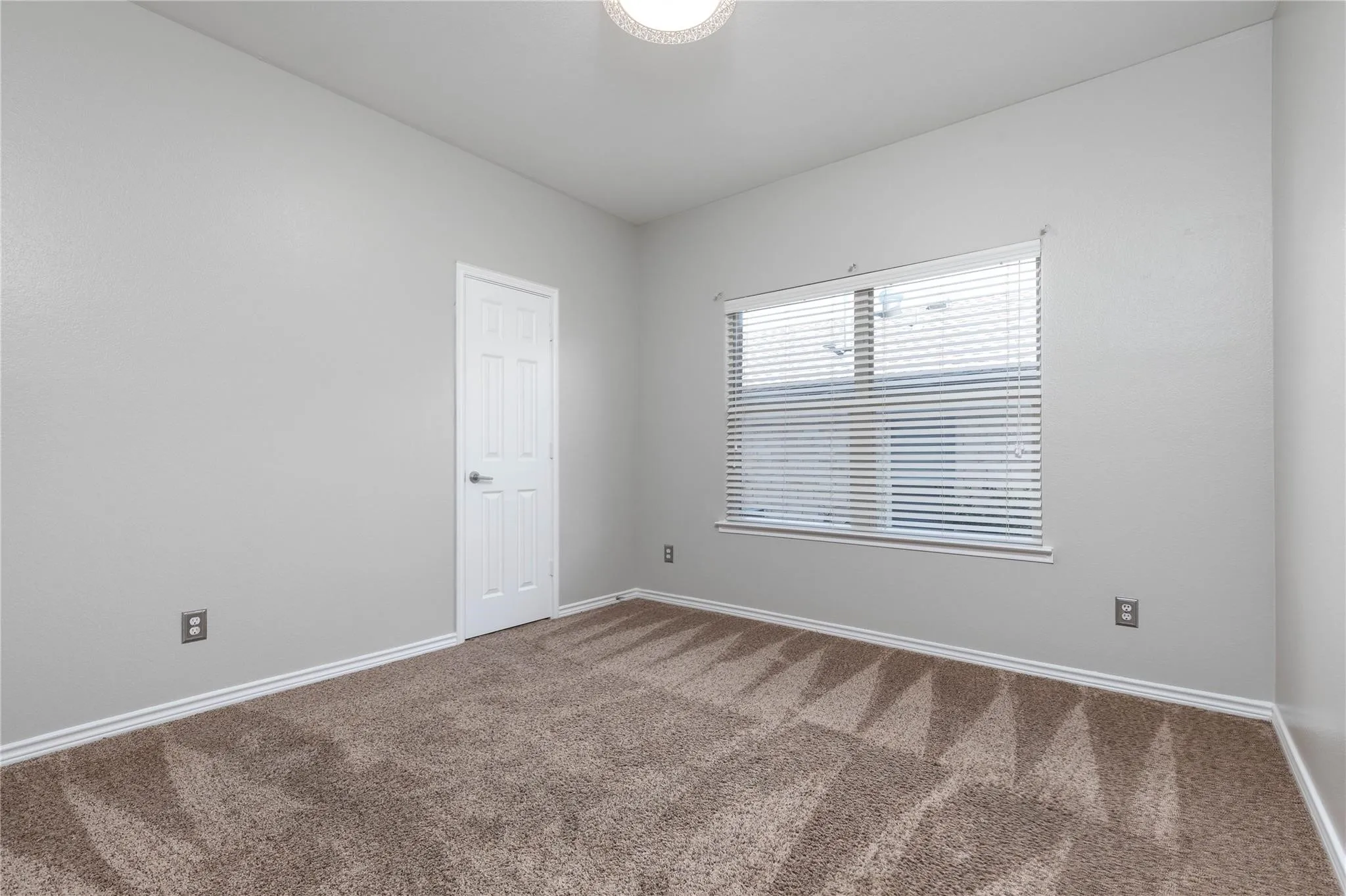 Single Family Residence For Rent in Collin County , 15507 Appaloosa Drive, Frisco, Texas 75035, 4 Bedroom, 3 Bathroom, 2 Garage spaces, 2,830 Sqft, built in 2005, mls#21286414, Real Estate Agent in Frisco, Homes For Rent in Collin county, Homes For Rent in Frisco, Realtor in Frisco Texas, Real Estate Brokerage Independent Realty Texas, Luminita Cordes Realtor