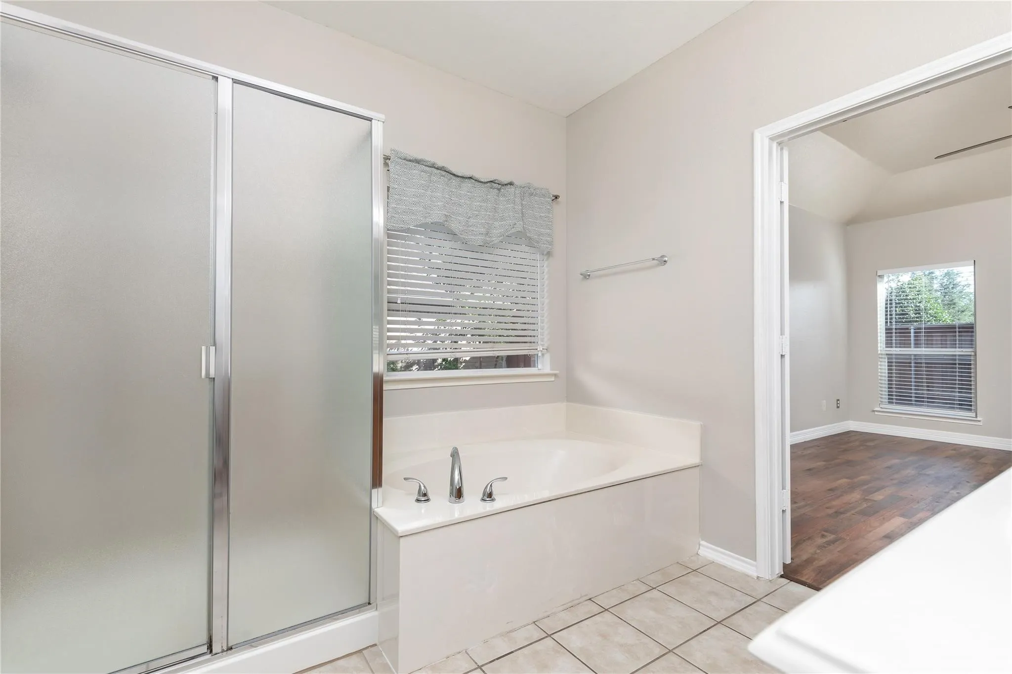 Single Family Residence For Rent in Collin County , 15507 Appaloosa Drive, Frisco, Texas 75035, 4 Bedroom, 3 Bathroom, 2 Garage spaces, 2,830 Sqft, built in 2005, mls#21286414, Real Estate Agent in Frisco, Homes For Rent in Collin county, Homes For Rent in Frisco, Realtor in Frisco Texas, Real Estate Brokerage Independent Realty Texas, Luminita Cordes Realtor