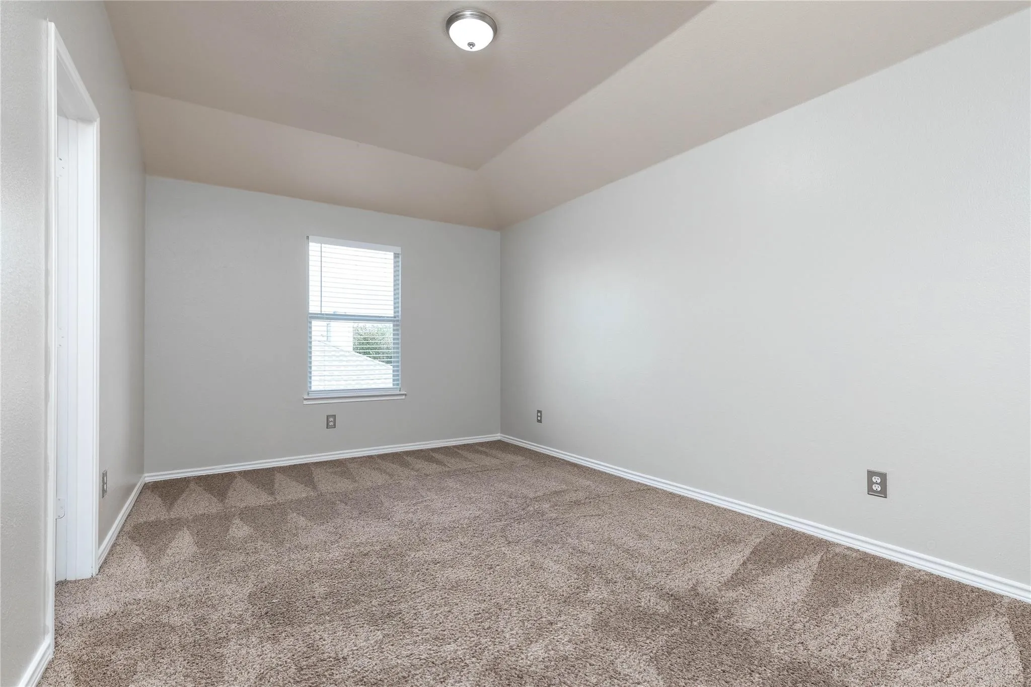 Single Family Residence For Rent in Collin County , 15507 Appaloosa Drive, Frisco, Texas 75035, 4 Bedroom, 3 Bathroom, 2 Garage spaces, 2,830 Sqft, built in 2005, mls#21286414, Real Estate Agent in Frisco, Homes For Rent in Collin county, Homes For Rent in Frisco, Realtor in Frisco Texas, Real Estate Brokerage Independent Realty Texas, Luminita Cordes Realtor