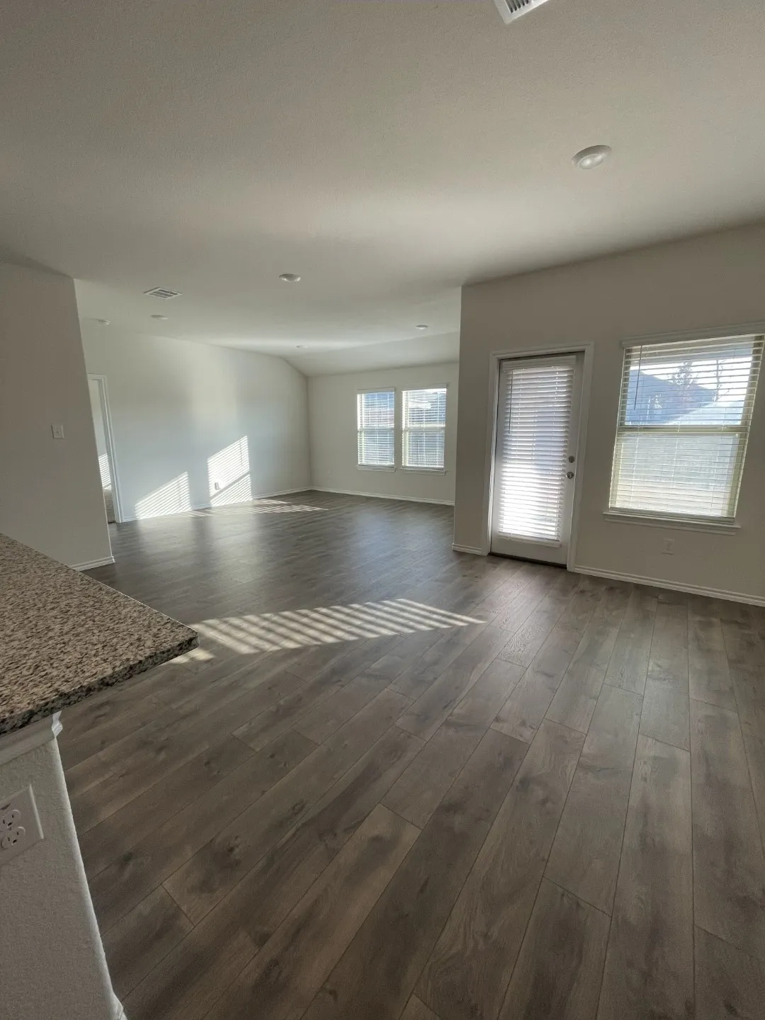 Single Family Residence For Sale in Denton County , 708 English Drive, Aubrey, Texas 76227, 4 Bedroom, 2 Bathroom, 2 Garage spaces, 1,836 Sqft, built in 2020, mls#21285948, Real Estate Agent in Aubrey, Homes For Sale in Denton county, Homes For Sale in Aubrey, Realtor in Aubrey Texas, Real Estate Brokerage Independent Realty Texas, Luminita Cordes Realtor