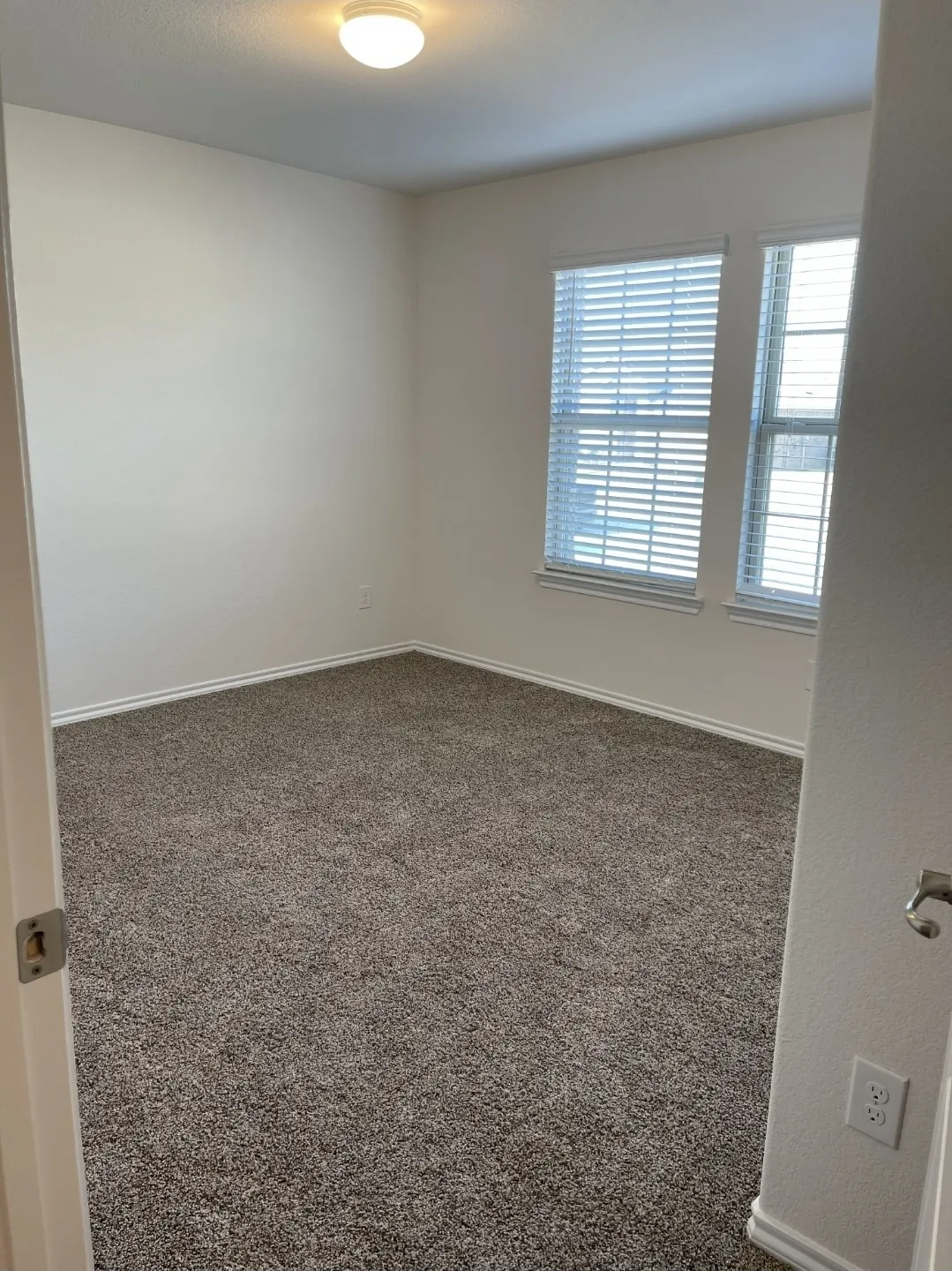 Single Family Residence For Sale in Denton County , 708 English Drive, Aubrey, Texas 76227, 4 Bedroom, 2 Bathroom, 2 Garage spaces, 1,836 Sqft, built in 2020, mls#21285948, Real Estate Agent in Aubrey, Homes For Sale in Denton county, Homes For Sale in Aubrey, Realtor in Aubrey Texas, Real Estate Brokerage Independent Realty Texas, Luminita Cordes Realtor