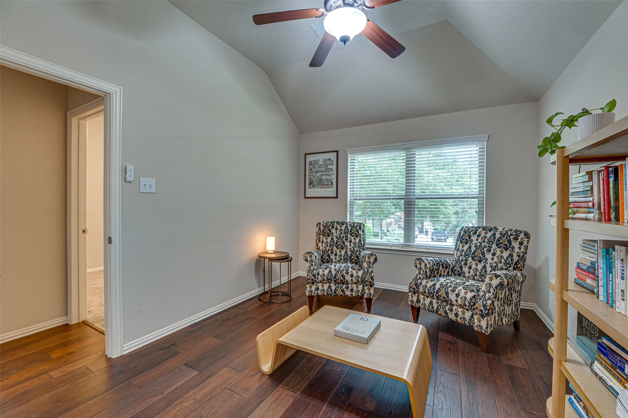 Single Family Residence For Sale in Rockwall County , 1351 Coastal Drive, Rockwall, Texas 75087, 4 Bedroom, 2 Bathroom, 2 Garage spaces, 2,211 Sqft, built in 2005, mls#21287675, Real Estate Agent in Rockwall, Homes For Sale in Rockwall county, Homes For Sale in Rockwall, Realtor in Rockwall Texas, Real Estate Brokerage Independent Realty Texas, Luminita Cordes Realtor