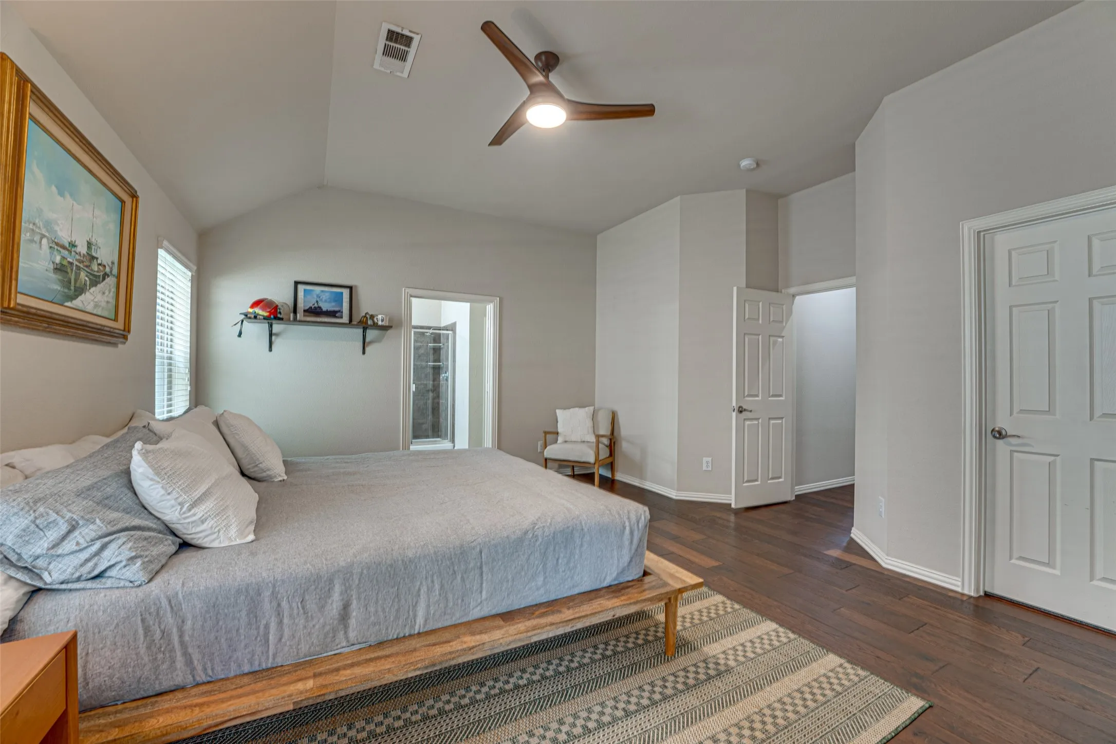Single Family Residence For Sale in Rockwall County , 1351 Coastal Drive, Rockwall, Texas 75087, 4 Bedroom, 2 Bathroom, 2 Garage spaces, 2,211 Sqft, built in 2005, mls#21287675, Real Estate Agent in Rockwall, Homes For Sale in Rockwall county, Homes For Sale in Rockwall, Realtor in Rockwall Texas, Real Estate Brokerage Independent Realty Texas, Luminita Cordes Realtor