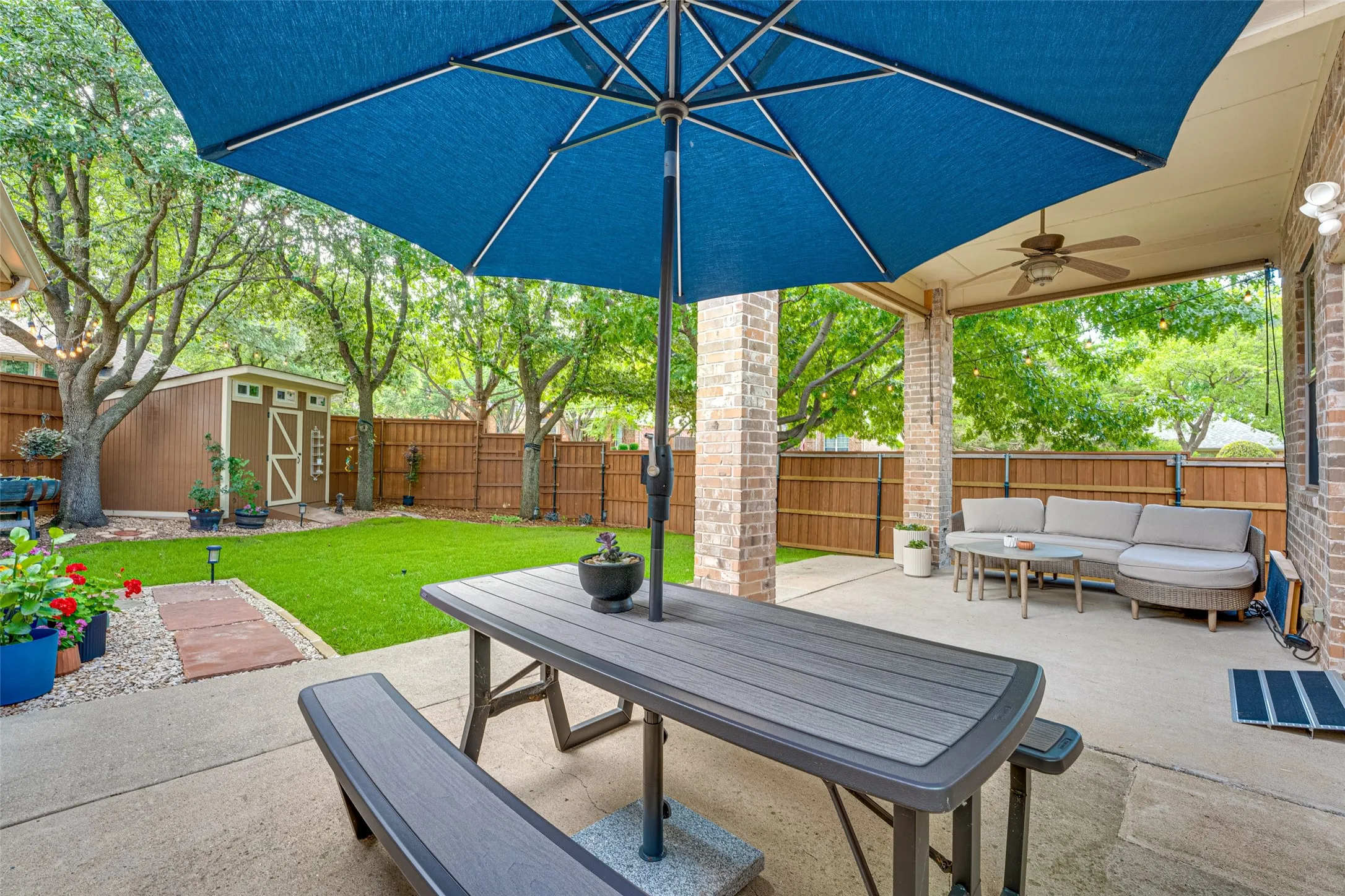 Single Family Residence For Sale in Rockwall County , 1351 Coastal Drive, Rockwall, Texas 75087, 4 Bedroom, 2 Bathroom, 2 Garage spaces, 2,211 Sqft, built in 2005, mls#21287675, Real Estate Agent in Rockwall, Homes For Sale in Rockwall county, Homes For Sale in Rockwall, Realtor in Rockwall Texas, Real Estate Brokerage Independent Realty Texas, Luminita Cordes Realtor