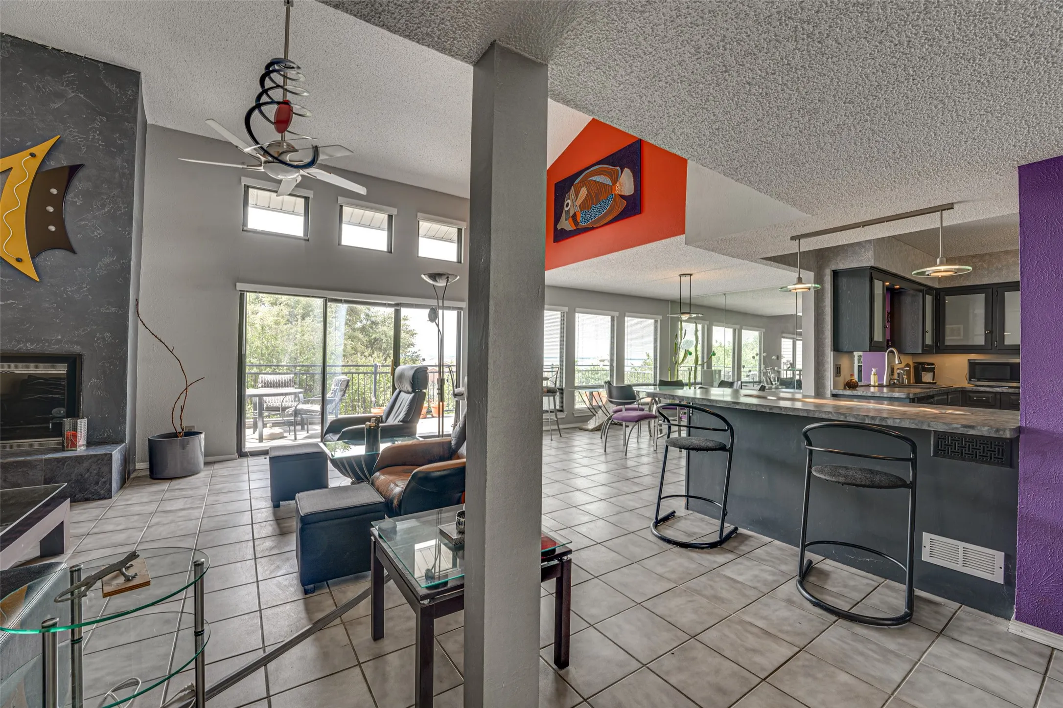 Townhouse For Sale in Rockwall County , 333 Columbia Drive, Rockwall, Texas 75032, 3 Bedroom, 3 Bathroom, 2 Garage spaces, 2,518 Sqft, built in 1983, mls#21292519, Real Estate Agent in Rockwall, Homes For Sale in Rockwall county, Homes For Sale in Rockwall, Realtor in Rockwall Texas, Real Estate Brokerage Independent Realty Texas, Luminita Cordes Realtor
