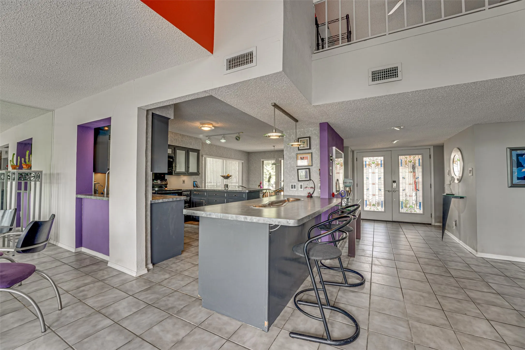 Townhouse For Sale in Rockwall County , 333 Columbia Drive, Rockwall, Texas 75032, 3 Bedroom, 3 Bathroom, 2 Garage spaces, 2,518 Sqft, built in 1983, mls#21292519, Real Estate Agent in Rockwall, Homes For Sale in Rockwall county, Homes For Sale in Rockwall, Realtor in Rockwall Texas, Real Estate Brokerage Independent Realty Texas, Luminita Cordes Realtor