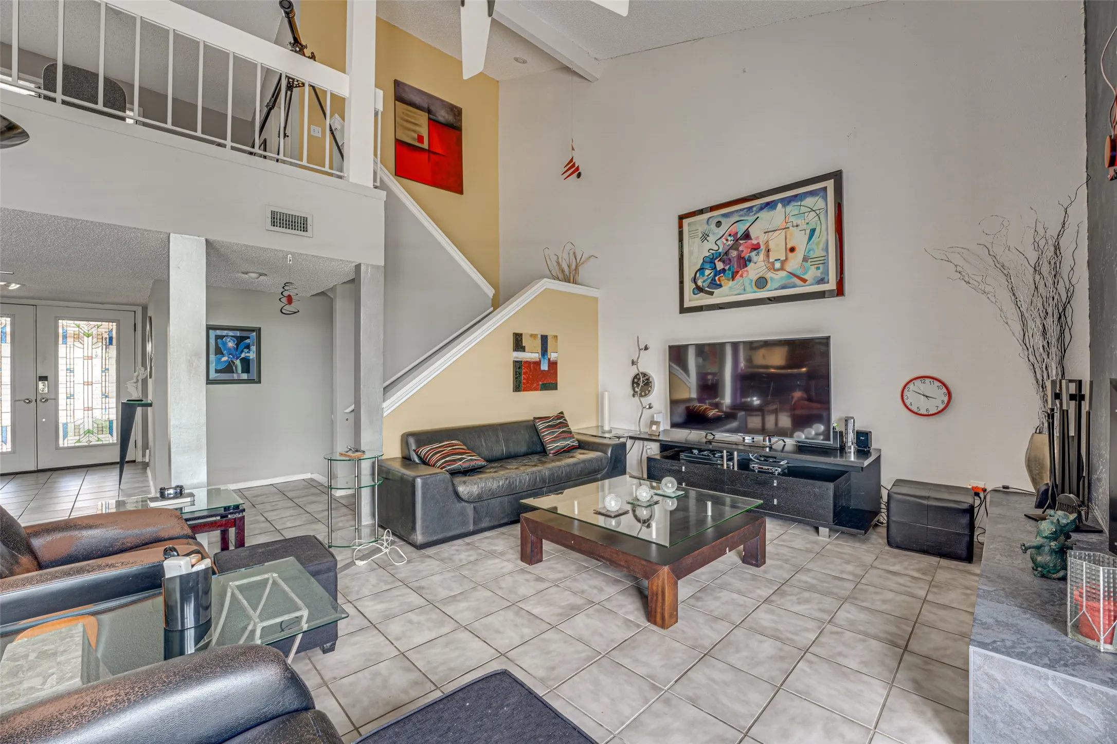 Townhouse For Sale in Rockwall County , 333 Columbia Drive, Rockwall, Texas 75032, 3 Bedroom, 3 Bathroom, 2 Garage spaces, 2,518 Sqft, built in 1983, mls#21292519, Real Estate Agent in Rockwall, Homes For Sale in Rockwall county, Homes For Sale in Rockwall, Realtor in Rockwall Texas, Real Estate Brokerage Independent Realty Texas, Luminita Cordes Realtor