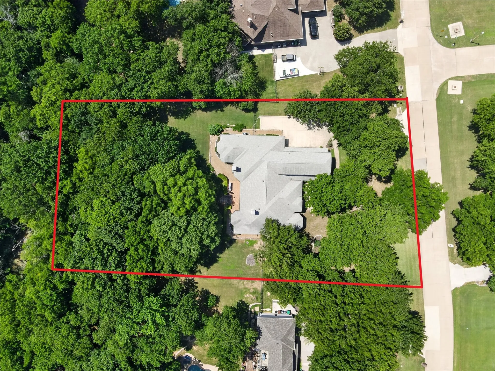 Single Family Residence For Sale in Denton County , 8517 Stallion Street, Denton, Texas 76208, 4 Bedroom, 6 Bathroom, 3 Garage spaces, 4,438 Sqft, built in 2007, mls#21290450, Real Estate Agent in Denton, Homes For Sale in Denton county, Homes For Sale in Denton, Realtor in Denton Texas, Real Estate Brokerage Independent Realty Texas, Luminita Cordes Realtor