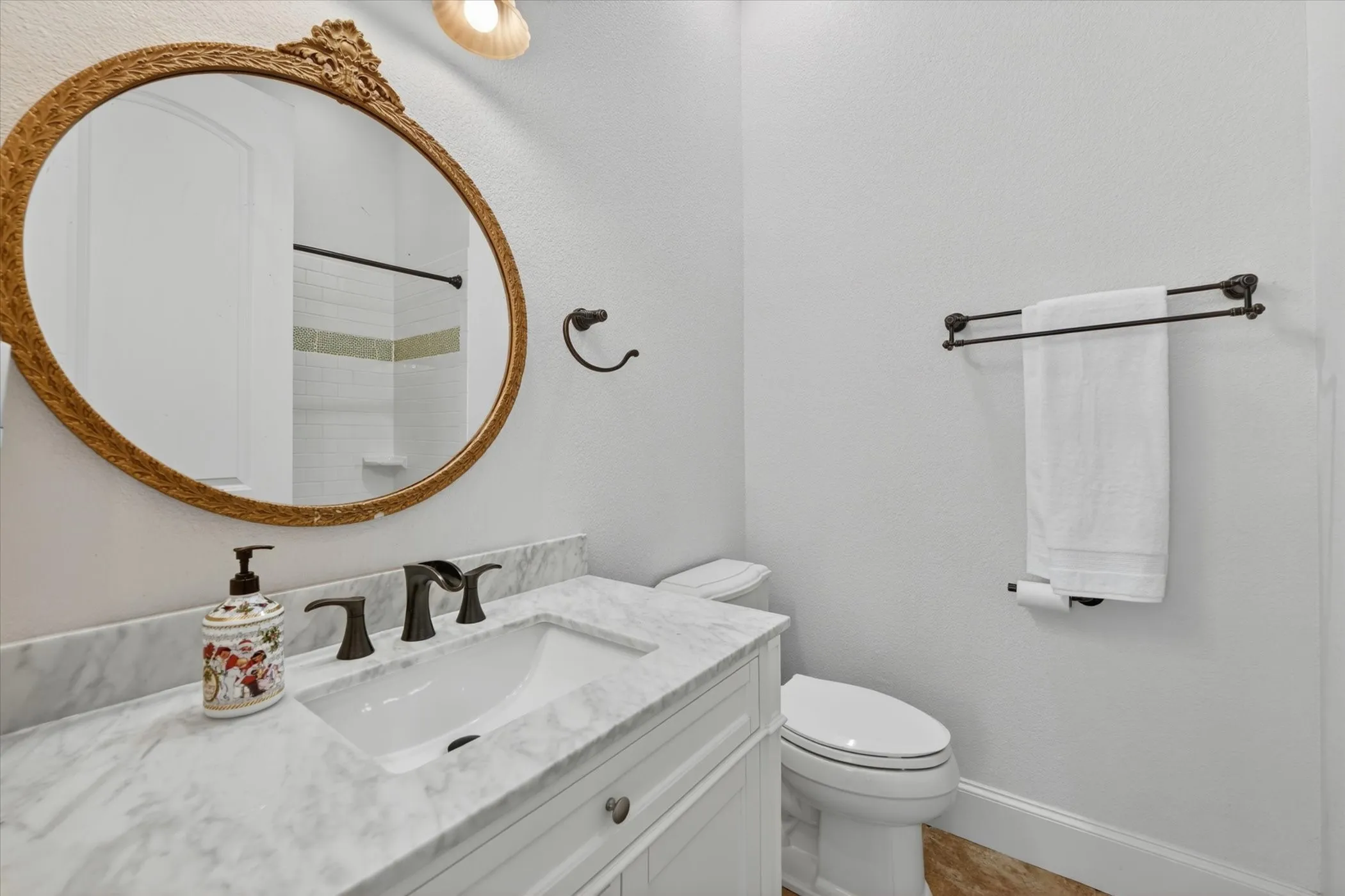 Single Family Residence For Sale in Denton County , 8517 Stallion Street, Denton, Texas 76208, 4 Bedroom, 6 Bathroom, 3 Garage spaces, 4,438 Sqft, built in 2007, mls#21290450, Real Estate Agent in Denton, Homes For Sale in Denton county, Homes For Sale in Denton, Realtor in Denton Texas, Real Estate Brokerage Independent Realty Texas, Luminita Cordes Realtor