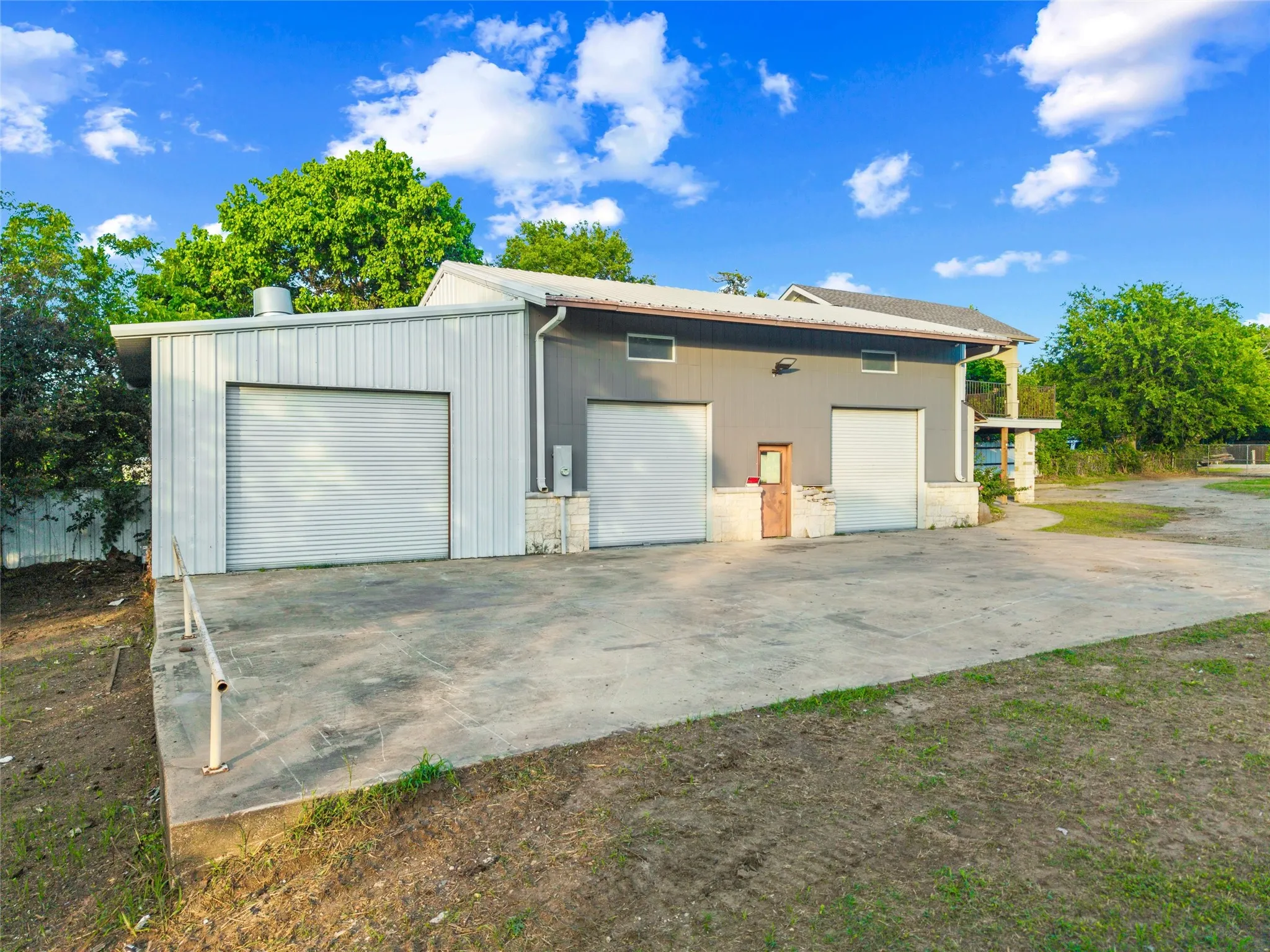 Business For Sale in Dallas County , 301 E Dallas Street, Hutchins, Texas 75141, 0, 0, Garage spaces, 0 Sqft, built in 2013, mls#21291702, Real Estate Agent in Hutchins, Homes For Sale in Dallas county, Homes For Sale in Hutchins, Realtor in Hutchins Texas, Real Estate Brokerage Independent Realty Texas, Luminita Cordes Realtor