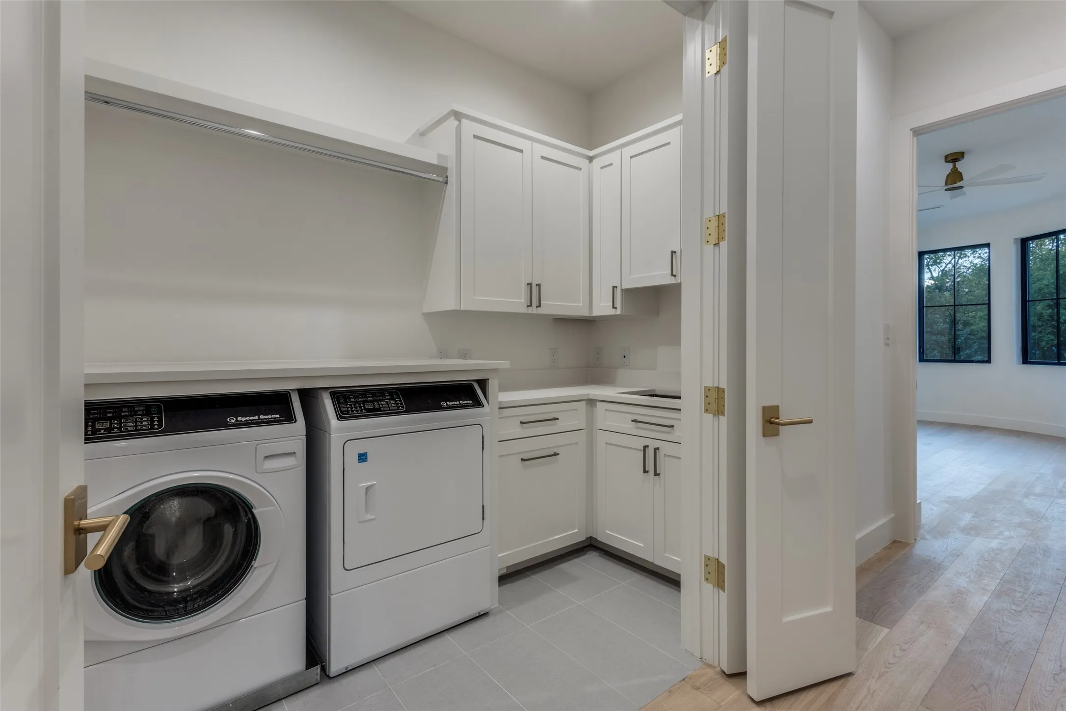 Single Family Residence For Sale in Collin County , 4636 Lake Breeze Drive, Mc Kinney, Texas 75071, 6 Bedroom, 8 Bathroom, 5 Garage spaces, 7,509 Sqft, built in 2025, mls#21291975, Real Estate Agent in Mc Kinney, Homes For Sale in Collin county, Homes For Sale in Mc Kinney, Realtor in Mc Kinney Texas, Real Estate Brokerage Independent Realty Texas, Luminita Cordes Realtor