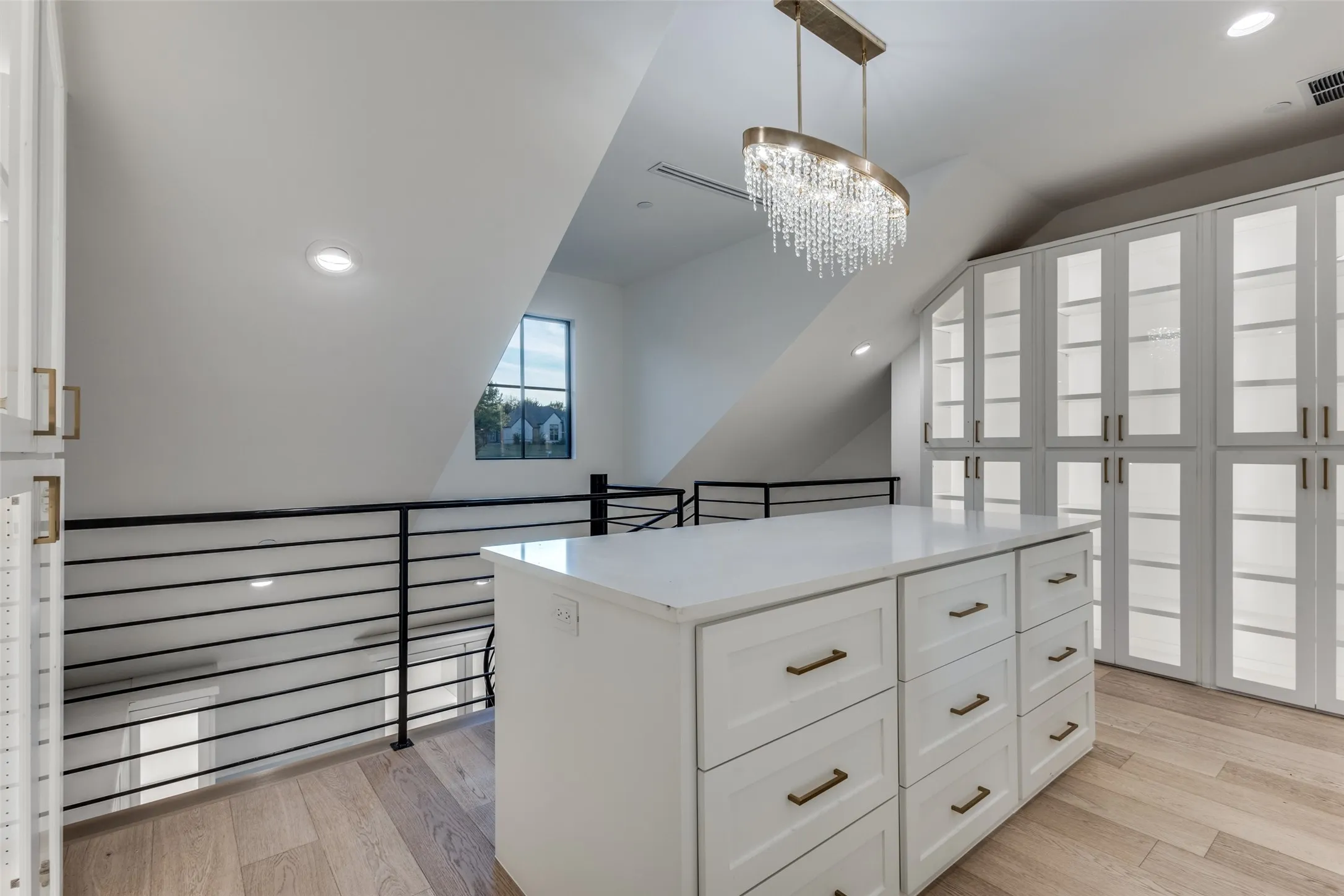 Single Family Residence For Sale in Collin County , 4636 Lake Breeze Drive, Mc Kinney, Texas 75071, 6 Bedroom, 8 Bathroom, 5 Garage spaces, 7,509 Sqft, built in 2025, mls#21291975, Real Estate Agent in Mc Kinney, Homes For Sale in Collin county, Homes For Sale in Mc Kinney, Realtor in Mc Kinney Texas, Real Estate Brokerage Independent Realty Texas, Luminita Cordes Realtor