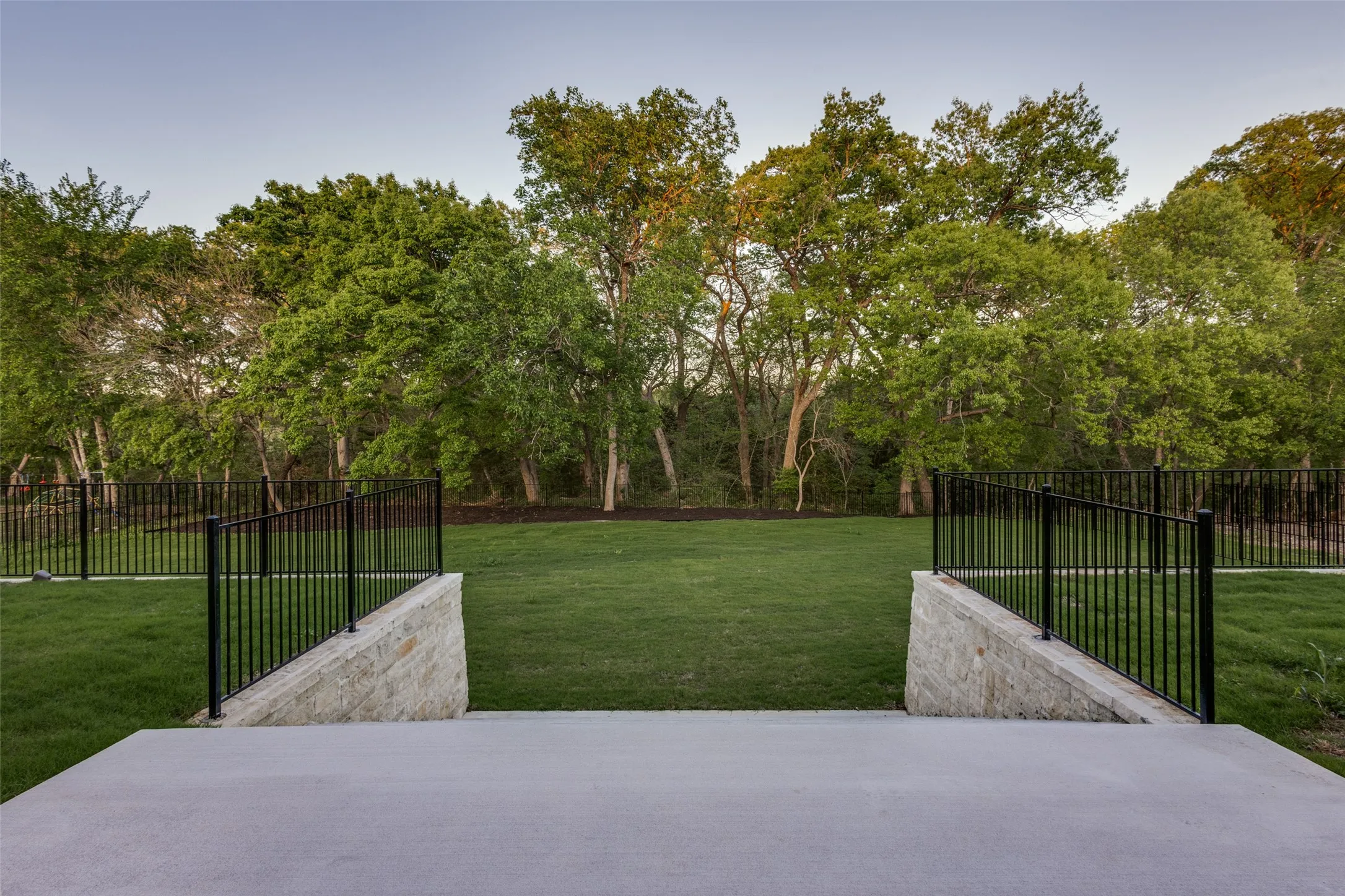 Single Family Residence For Sale in Collin County , 4636 Lake Breeze Drive, Mc Kinney, Texas 75071, 6 Bedroom, 8 Bathroom, 5 Garage spaces, 7,509 Sqft, built in 2025, mls#21291975, Real Estate Agent in Mc Kinney, Homes For Sale in Collin county, Homes For Sale in Mc Kinney, Realtor in Mc Kinney Texas, Real Estate Brokerage Independent Realty Texas, Luminita Cordes Realtor