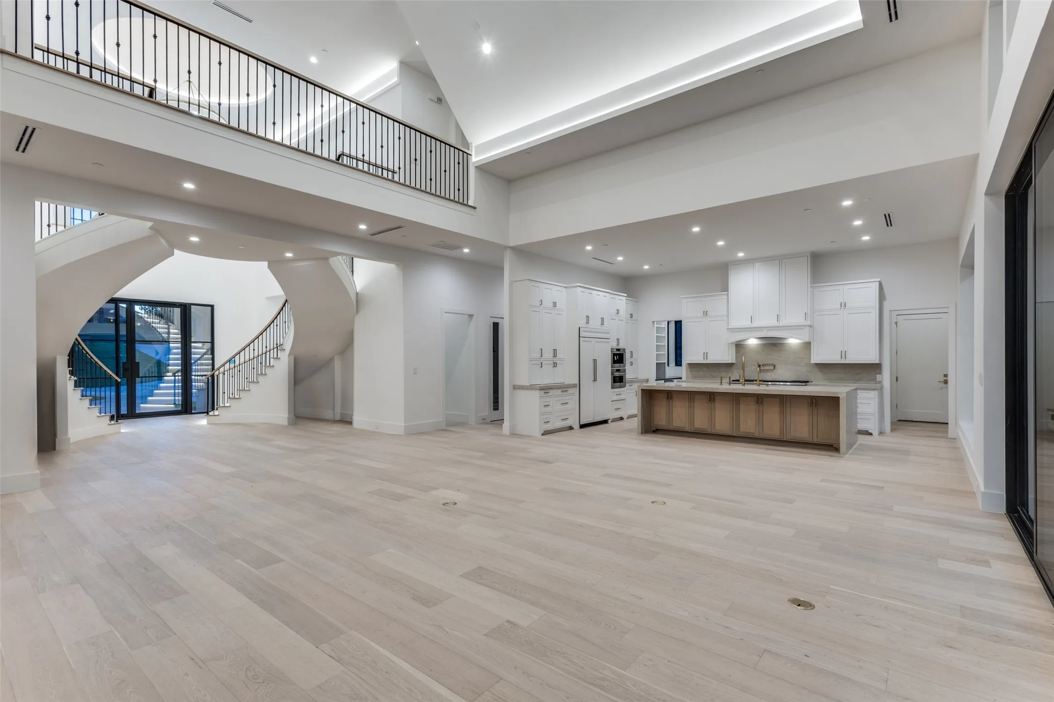 Single Family Residence For Sale in Collin County , 4636 Lake Breeze Drive, Mc Kinney, Texas 75071, 6 Bedroom, 8 Bathroom, 5 Garage spaces, 7,509 Sqft, built in 2025, mls#21291975, Real Estate Agent in Mc Kinney, Homes For Sale in Collin county, Homes For Sale in Mc Kinney, Realtor in Mc Kinney Texas, Real Estate Brokerage Independent Realty Texas, Luminita Cordes Realtor