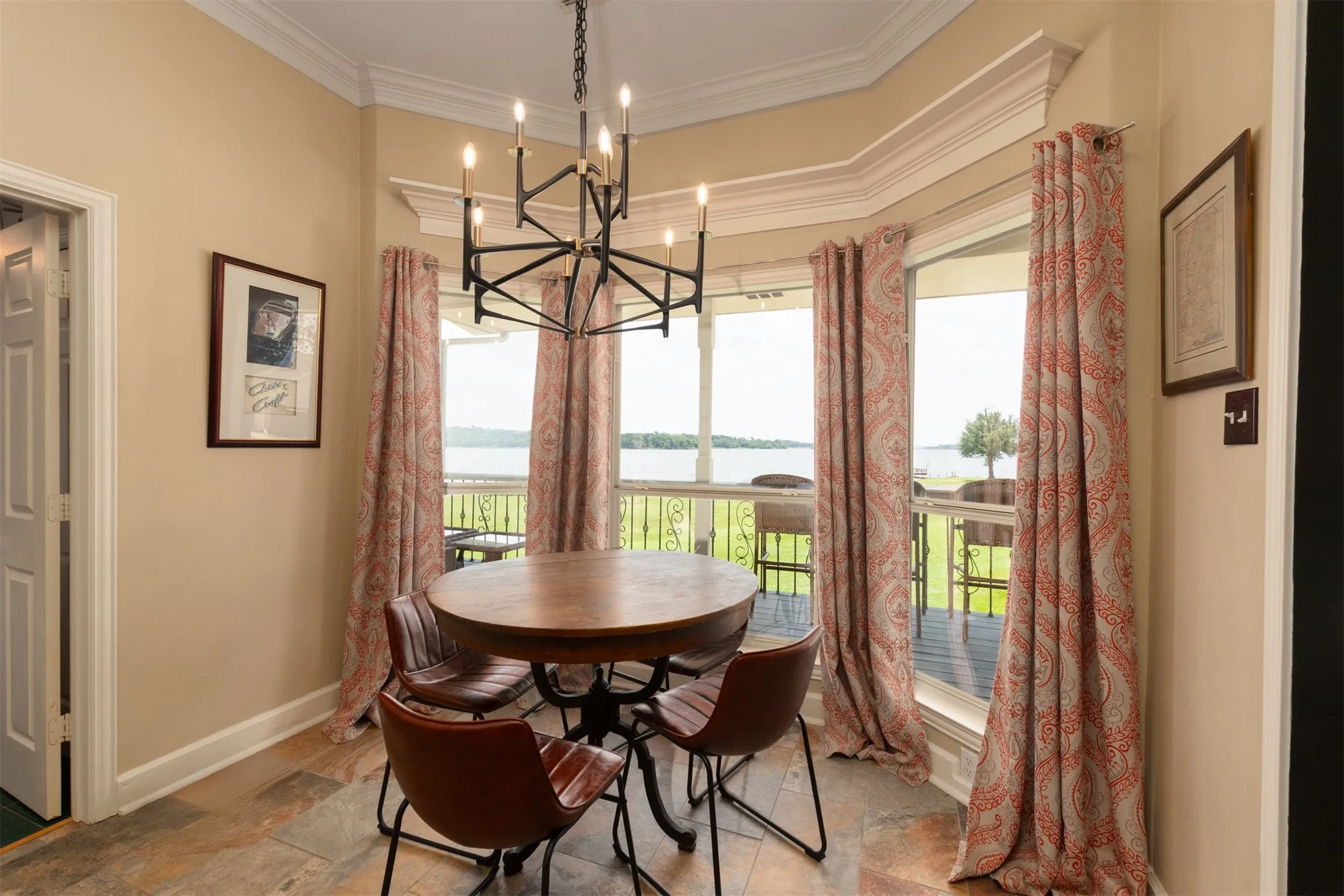 Single Family Residence For Sale in Wood County , 1747 County Road 1785, Yantis, Texas 75497, 5 Bedrooms, 4 Bathrooms, 2 Garage spaces, 3,556 Sqft, built in 1997, Price $961,900, mls#21292576, Real Estate Agent in Yantis, Homes For Sale in Wood county, Homes For Sale in Yantis, Realtor in Yantis Texas, Real Estate Brokerage Independent Realty Texas, Luminita Cordes Realtor