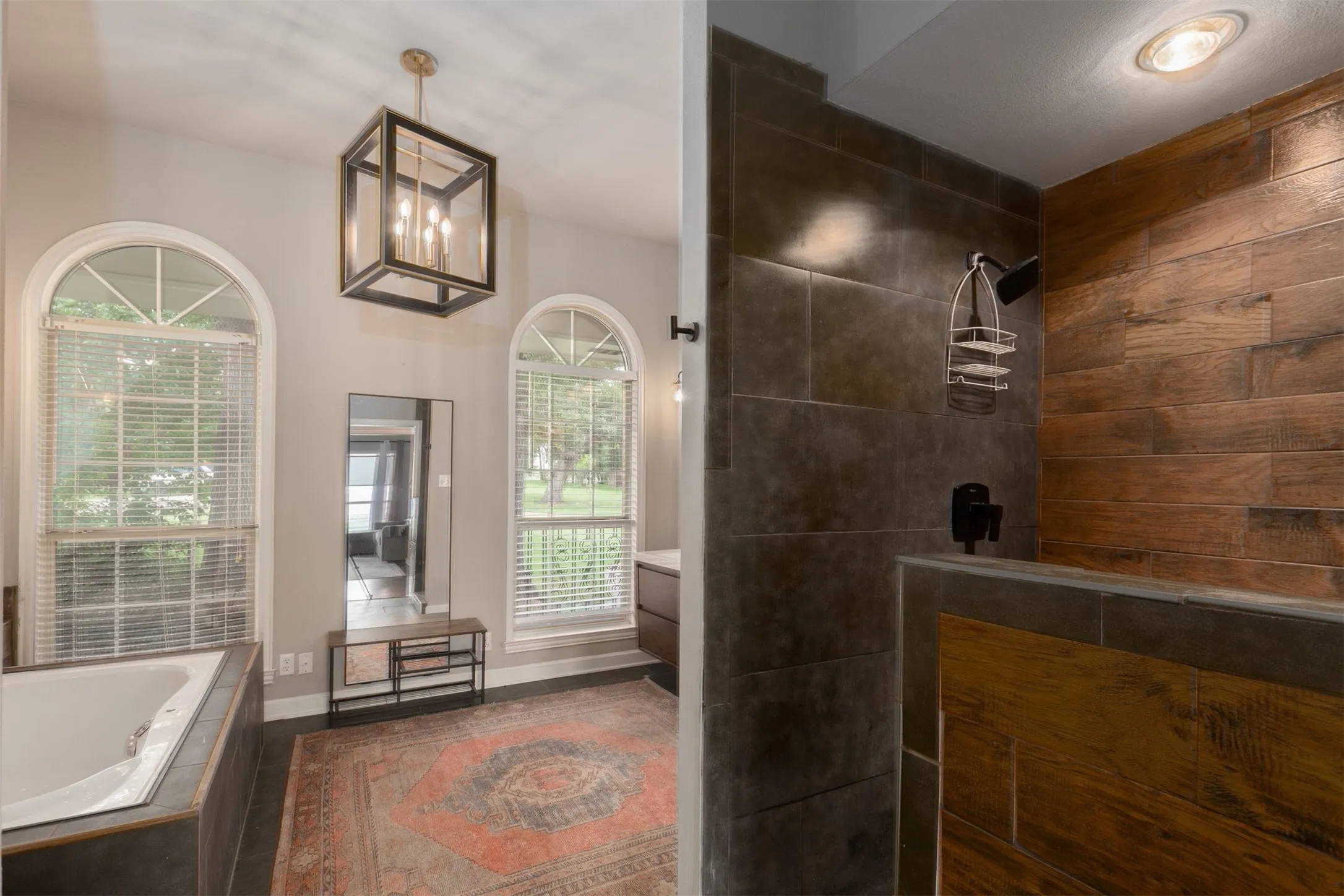 Single Family Residence For Sale in Wood County , 1747 County Road 1785, Yantis, Texas 75497, 5 Bedrooms, 4 Bathrooms, 2 Garage spaces, 3,556 Sqft, built in 1997, Price $961,900, mls#21292576, Real Estate Agent in Yantis, Homes For Sale in Wood county, Homes For Sale in Yantis, Realtor in Yantis Texas, Real Estate Brokerage Independent Realty Texas, Luminita Cordes Realtor