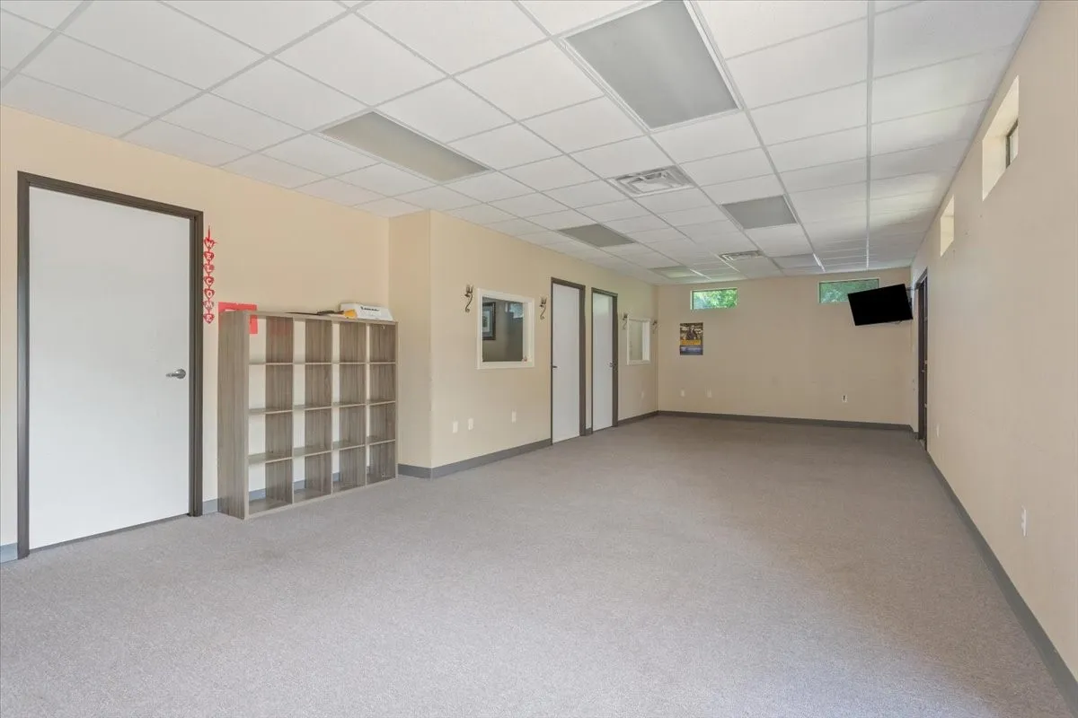 Office For Sale in Mc Lennan County , 2419 Herring Avenue B, Waco, Texas 76708, 0, 0, Garage spaces, 0 Sqft, built in 2009, Price $320,000, mls#21292409, Real Estate Agent in Waco, Homes For Sale in Mc Lennan county, Homes For Sale in Waco, Realtor in Waco Texas, Real Estate Brokerage Independent Realty Texas, Luminita Cordes Realtor