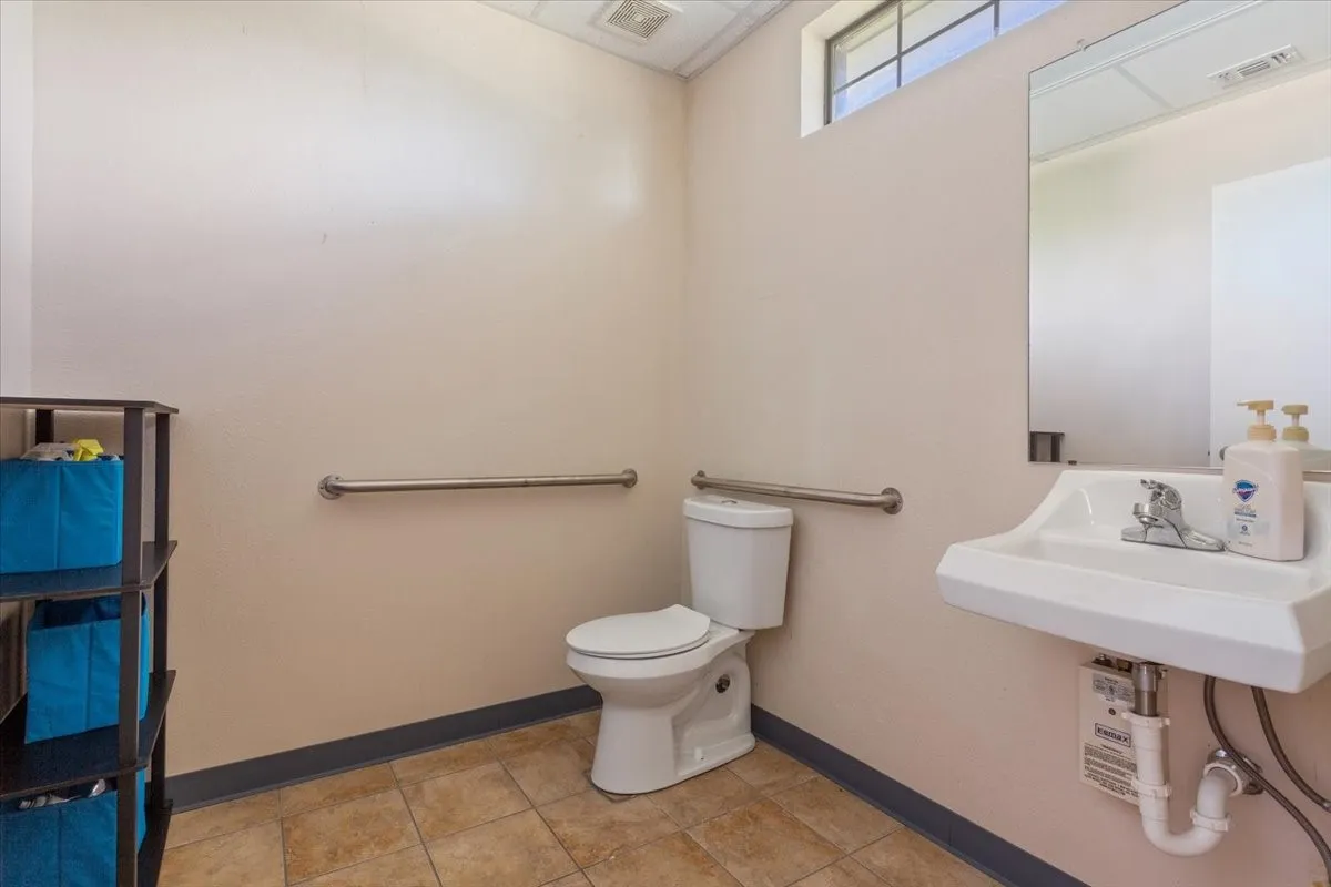 Office For Sale in Mc Lennan County , 2419 Herring Avenue B, Waco, Texas 76708, 0, 0, Garage spaces, 0 Sqft, built in 2009, Price $320,000, mls#21292409, Real Estate Agent in Waco, Homes For Sale in Mc Lennan county, Homes For Sale in Waco, Realtor in Waco Texas, Real Estate Brokerage Independent Realty Texas, Luminita Cordes Realtor