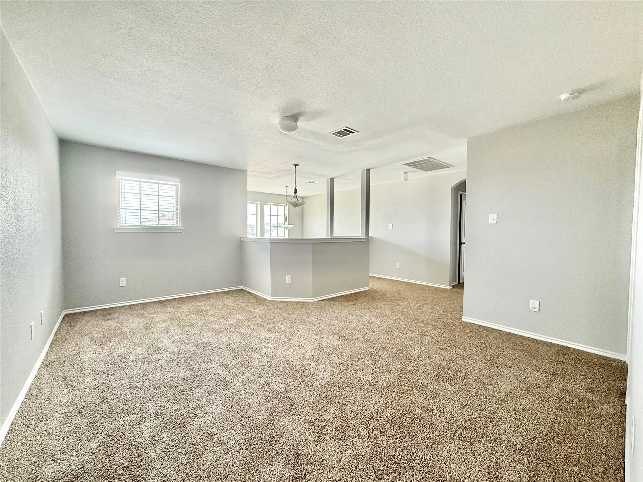 Single Family Residence For Rent in Collin County , 251 Cyrus Street, Anna, Texas 75409, 5 Bedroom, 3 Bathroom, 2 Garage spaces, 2,619 Sqft, built in 2017, mls#21292758, Real Estate Agent in Anna, Homes For Rent in Collin county, Homes For Rent in Anna, Realtor in Anna Texas, Real Estate Brokerage Independent Realty Texas, Luminita Cordes Realtor