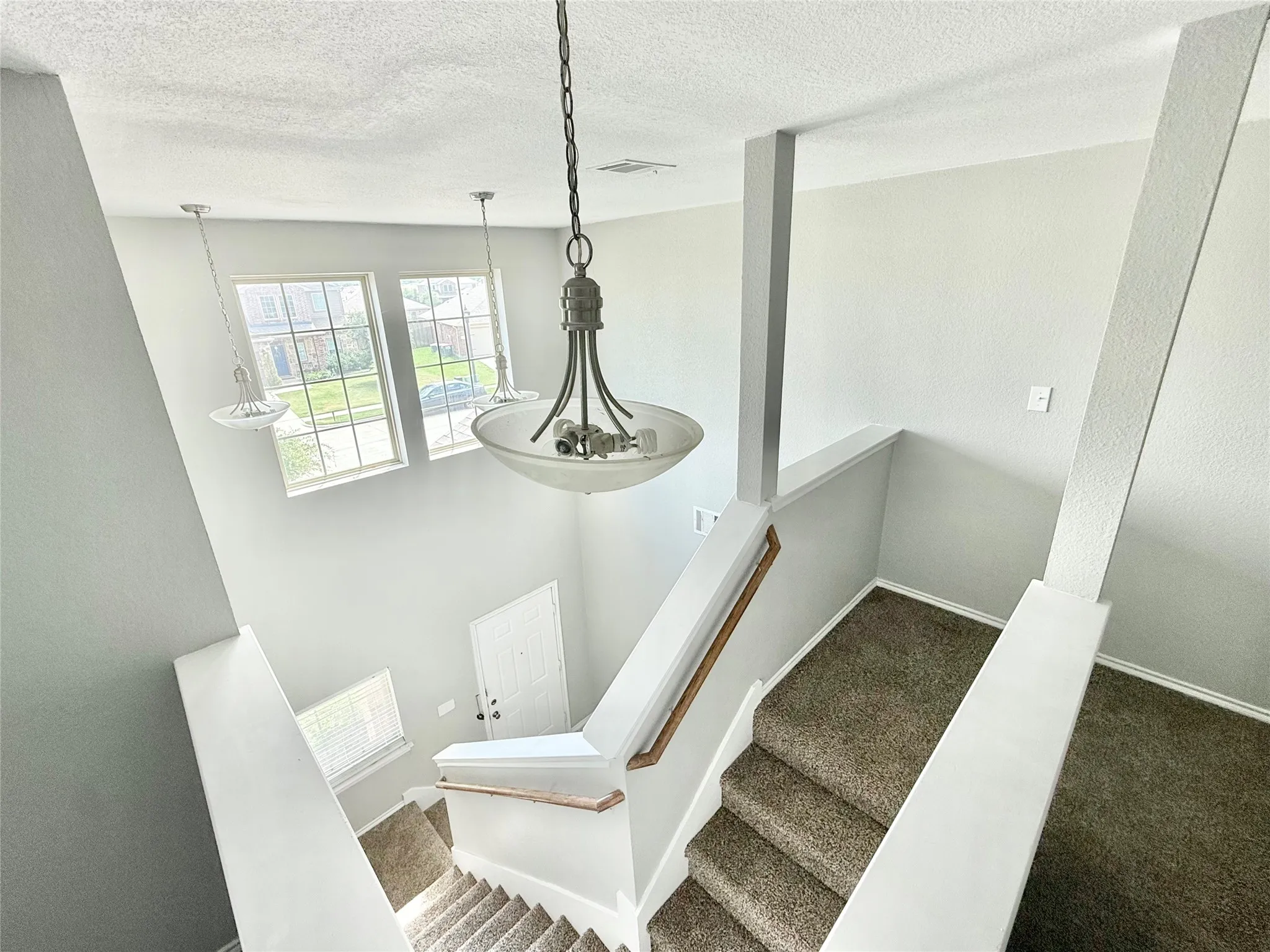 Single Family Residence For Rent in Collin County , 251 Cyrus Street, Anna, Texas 75409, 5 Bedroom, 3 Bathroom, 2 Garage spaces, 2,619 Sqft, built in 2017, mls#21292758, Real Estate Agent in Anna, Homes For Rent in Collin county, Homes For Rent in Anna, Realtor in Anna Texas, Real Estate Brokerage Independent Realty Texas, Luminita Cordes Realtor