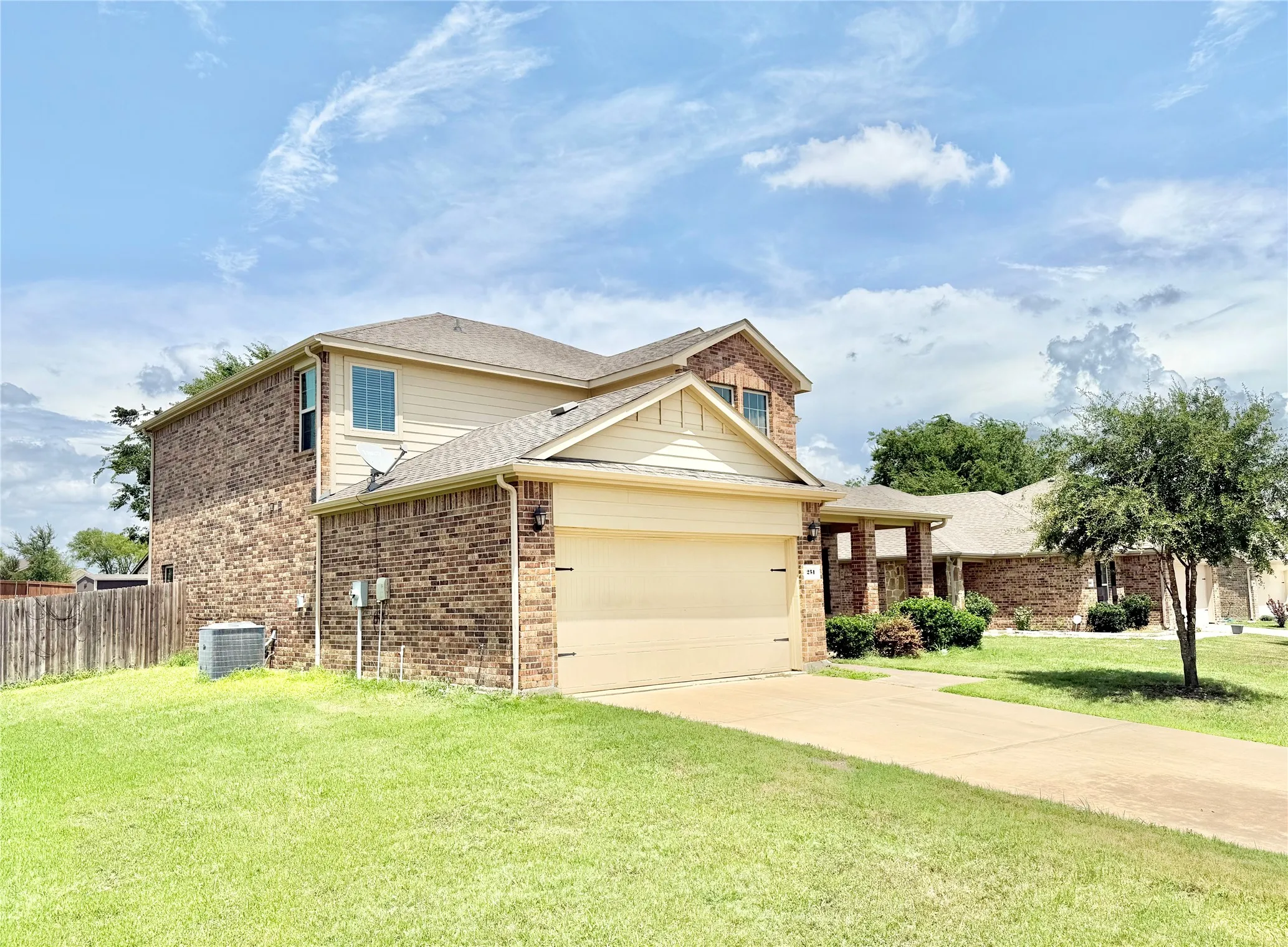 Single Family Residence For Rent in Collin County , 251 Cyrus Street, Anna, Texas 75409, 5 Bedroom, 3 Bathroom, 2 Garage spaces, 2,619 Sqft, built in 2017, mls#21292758, Real Estate Agent in Anna, Homes For Rent in Collin county, Homes For Rent in Anna, Realtor in Anna Texas, Real Estate Brokerage Independent Realty Texas, Luminita Cordes Realtor