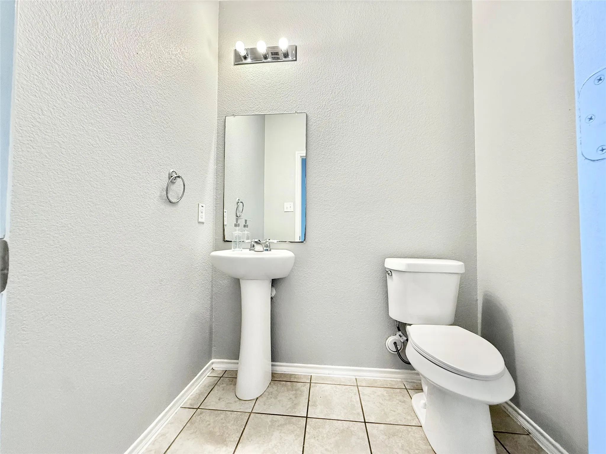 Single Family Residence For Rent in Collin County , 251 Cyrus Street, Anna, Texas 75409, 5 Bedroom, 3 Bathroom, 2 Garage spaces, 2,619 Sqft, built in 2017, mls#21292758, Real Estate Agent in Anna, Homes For Rent in Collin county, Homes For Rent in Anna, Realtor in Anna Texas, Real Estate Brokerage Independent Realty Texas, Luminita Cordes Realtor