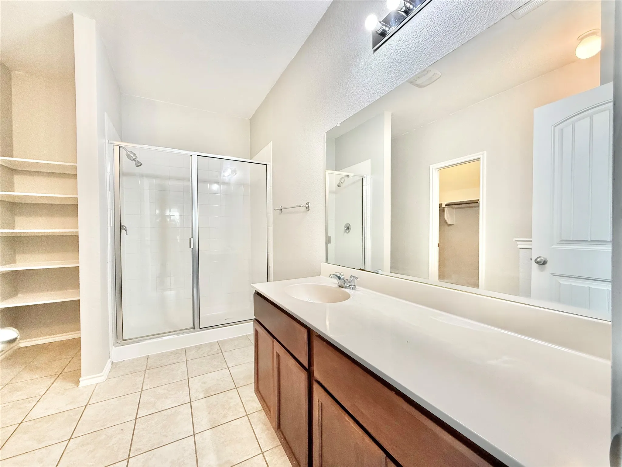 Single Family Residence For Rent in Collin County , 251 Cyrus Street, Anna, Texas 75409, 5 Bedroom, 3 Bathroom, 2 Garage spaces, 2,619 Sqft, built in 2017, mls#21292758, Real Estate Agent in Anna, Homes For Rent in Collin county, Homes For Rent in Anna, Realtor in Anna Texas, Real Estate Brokerage Independent Realty Texas, Luminita Cordes Realtor