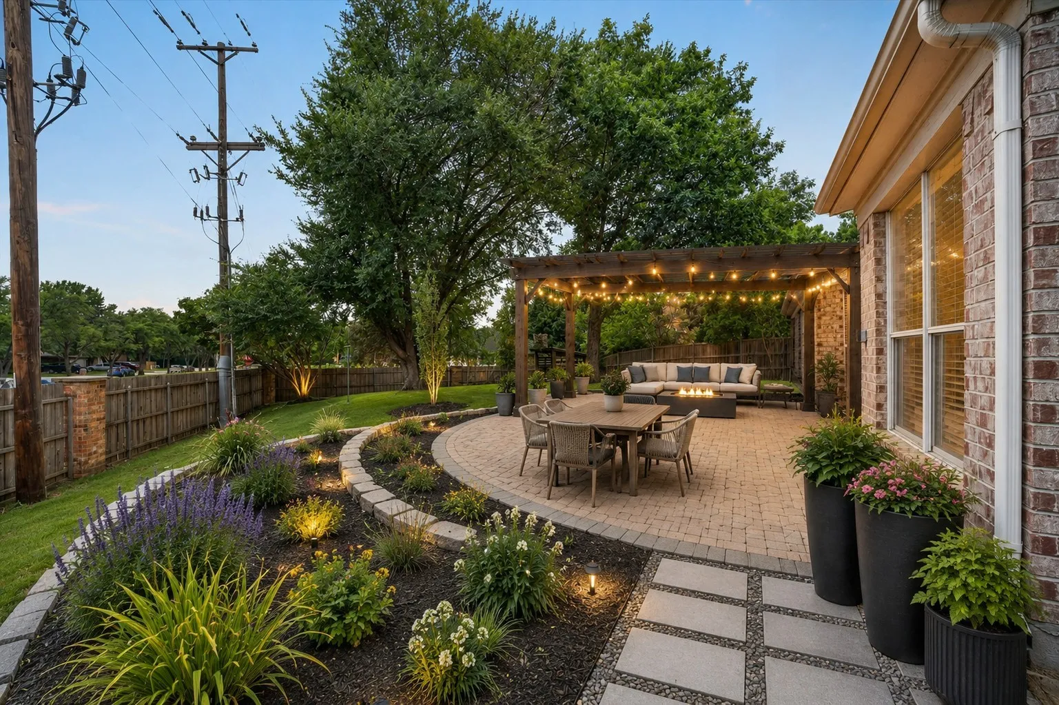 * Virtually staged - Pergola does not exist