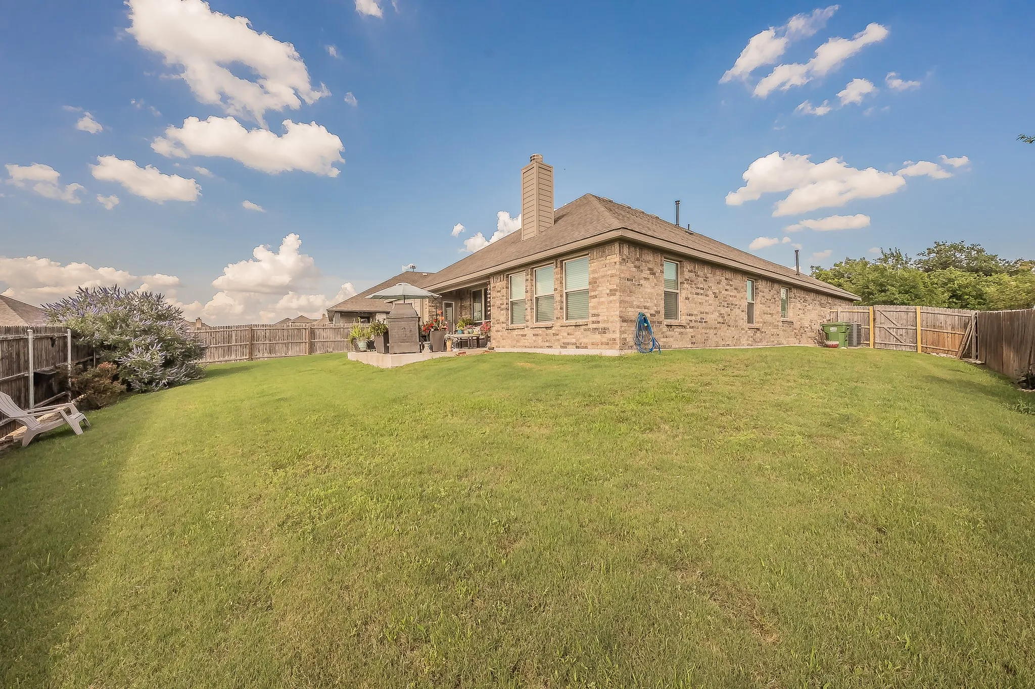Single Family Residence For Sale in Johnson County , 1036 Kingston Drive, Godley, Texas 76044, 4 Bedroom, 2 Bathroom, 2 Garage spaces, 2,315 Sqft, built in 2020, mls#21292448, Real Estate Agent in Godley, Homes For Sale in Johnson county, Homes For Sale in Godley, Realtor in Godley Texas, Real Estate Brokerage Independent Realty Texas, Luminita Cordes Realtor