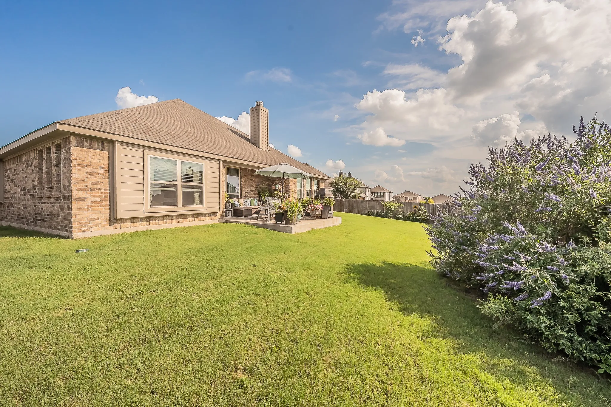 Single Family Residence For Sale in Johnson County , 1036 Kingston Drive, Godley, Texas 76044, 4 Bedroom, 2 Bathroom, 2 Garage spaces, 2,315 Sqft, built in 2020, mls#21292448, Real Estate Agent in Godley, Homes For Sale in Johnson county, Homes For Sale in Godley, Realtor in Godley Texas, Real Estate Brokerage Independent Realty Texas, Luminita Cordes Realtor